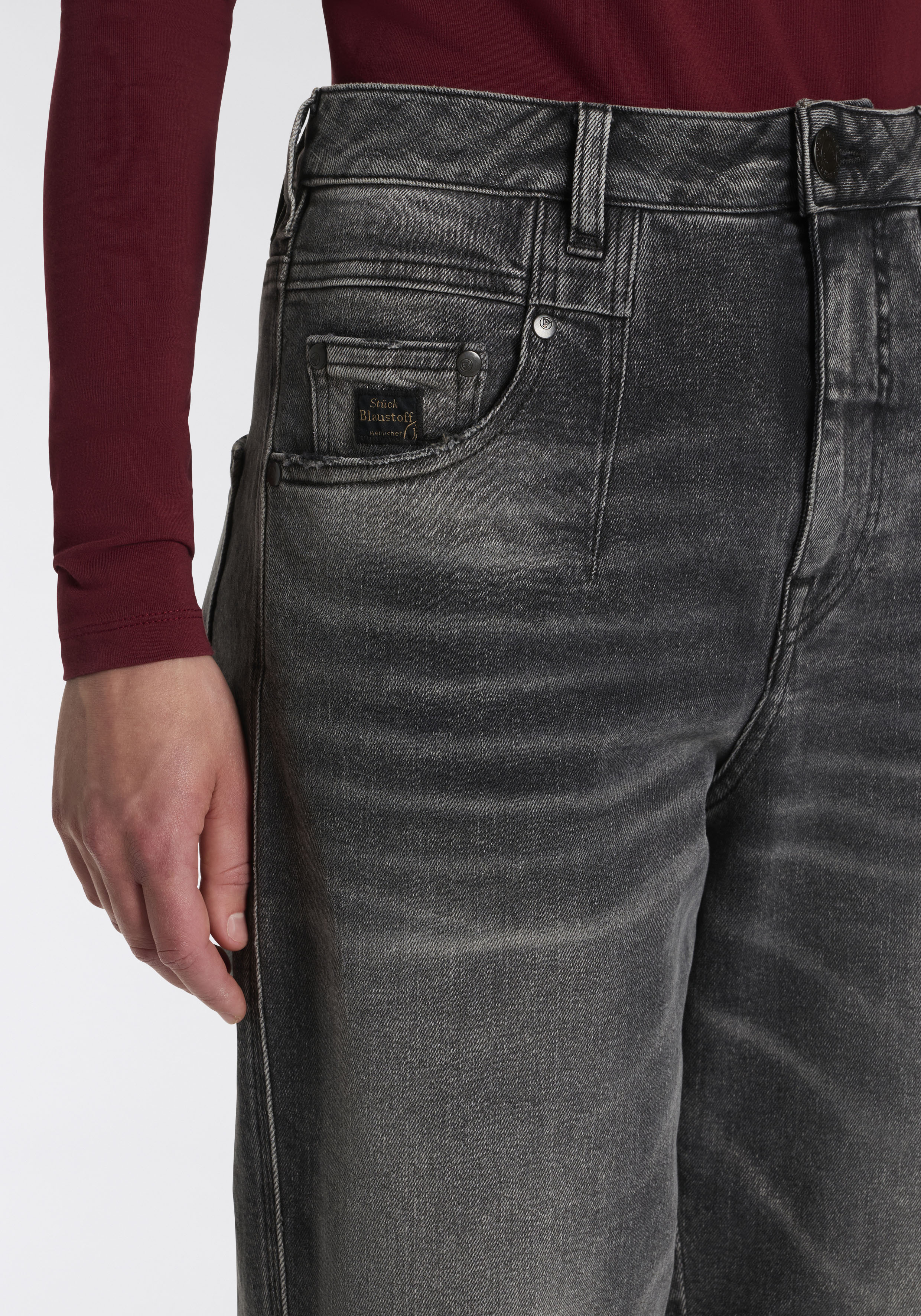 Thumbnail - Herrlicher 5-Pocket-Jeans "Brooke Denim Black" im Loose Fit, mit Abnähern