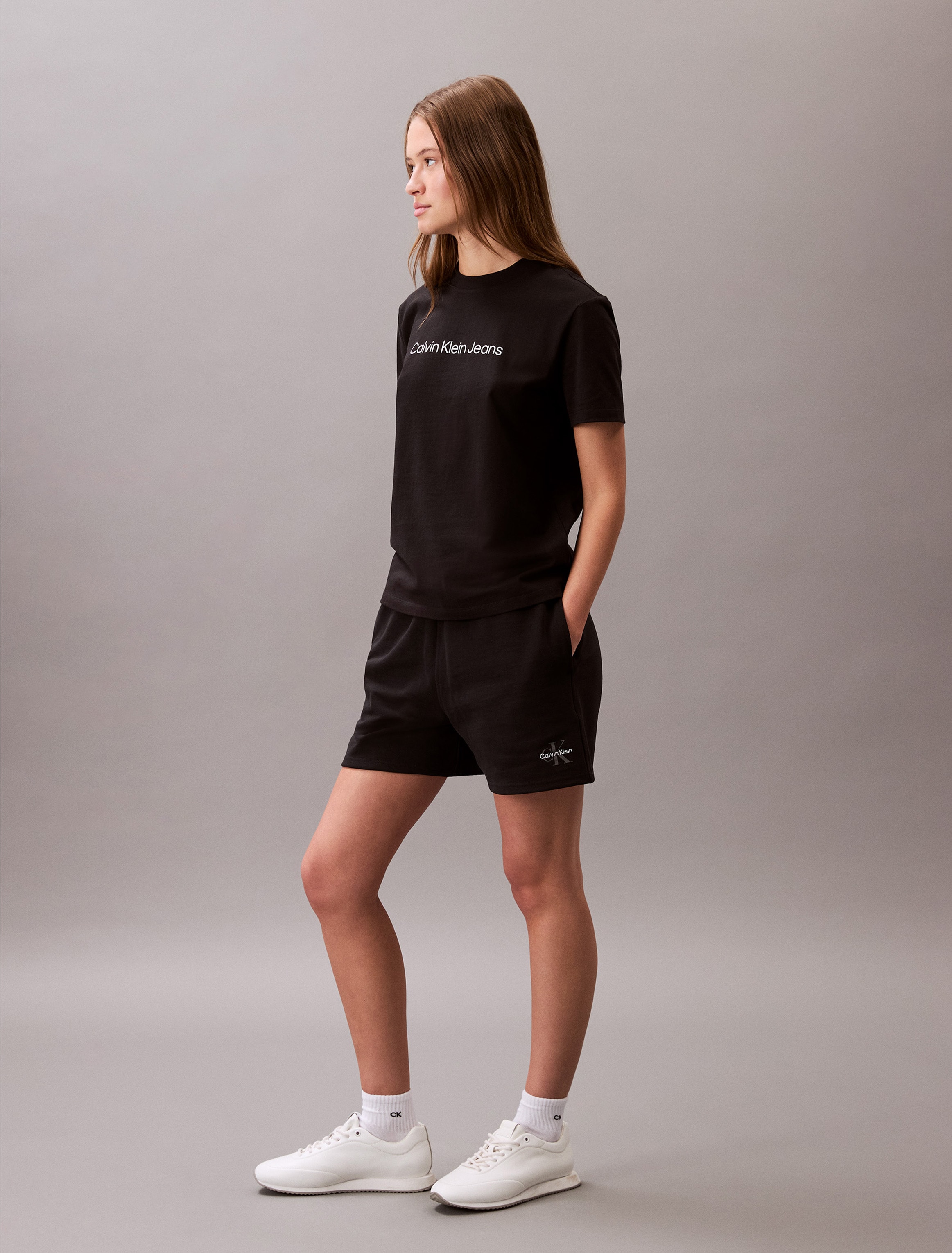 Calvin Klein Jeans Sweatshorts »MONOLOGO FRENCH TERRY SHORT«, Mit elastischem Bund