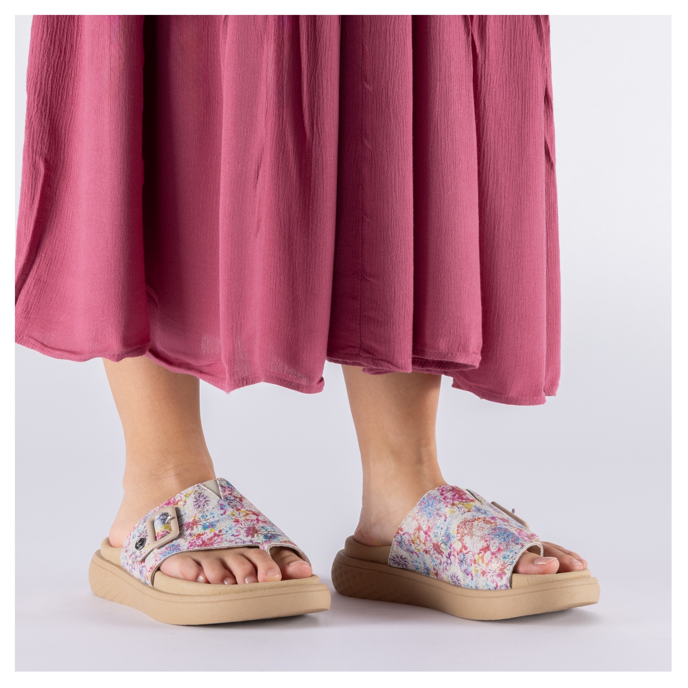 Rieker Zehentrenner  Pantolette, Sommerschuh, Hausschuh zum Schlupfen