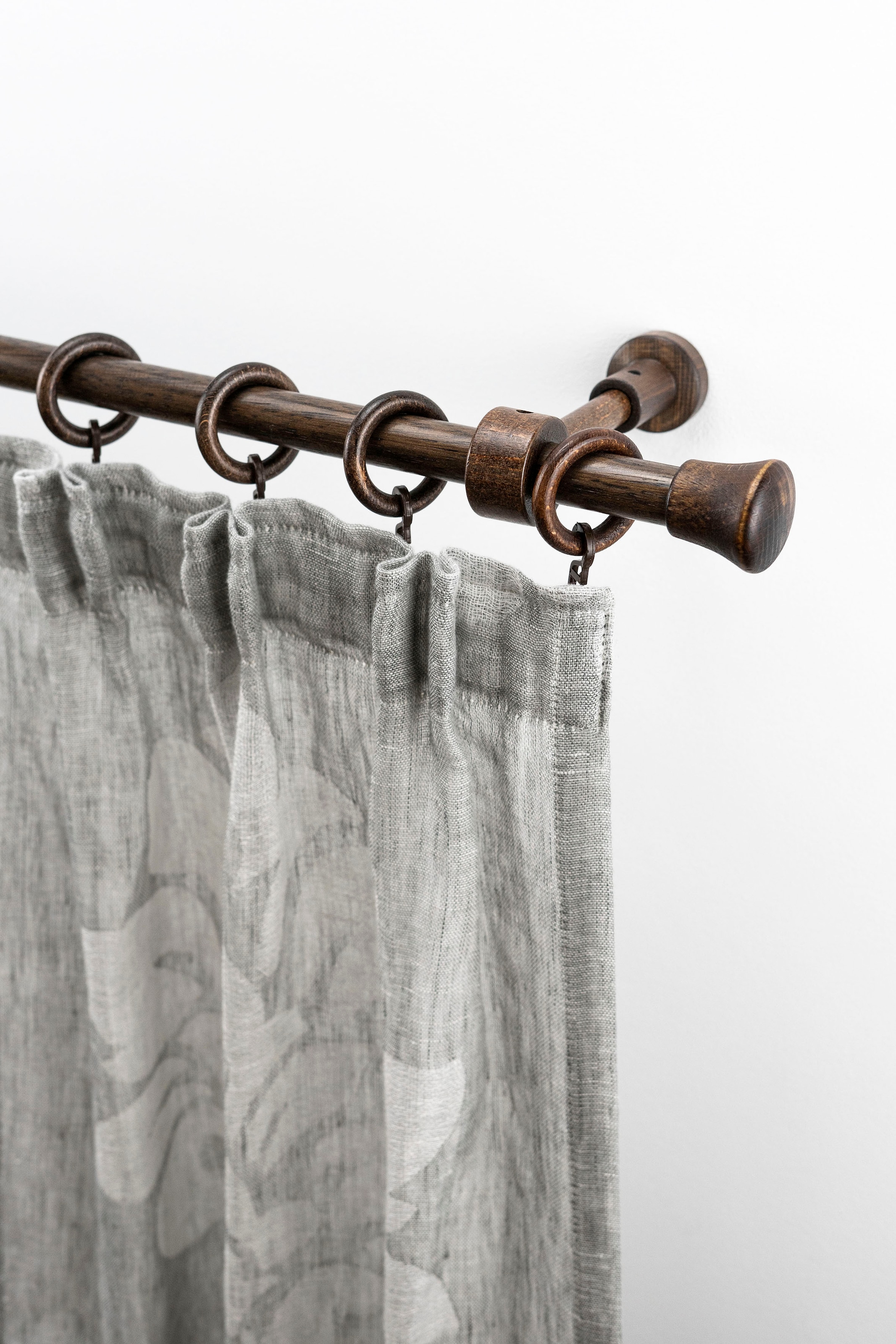 Gardinenstange GARESA, L:430cm, braun, Holzwerkstoff, Wohnzimmer, Gardinenstangen, "Sandri Vollrund, Endknopf Reno", Vorhanggarnitur aus Holz,