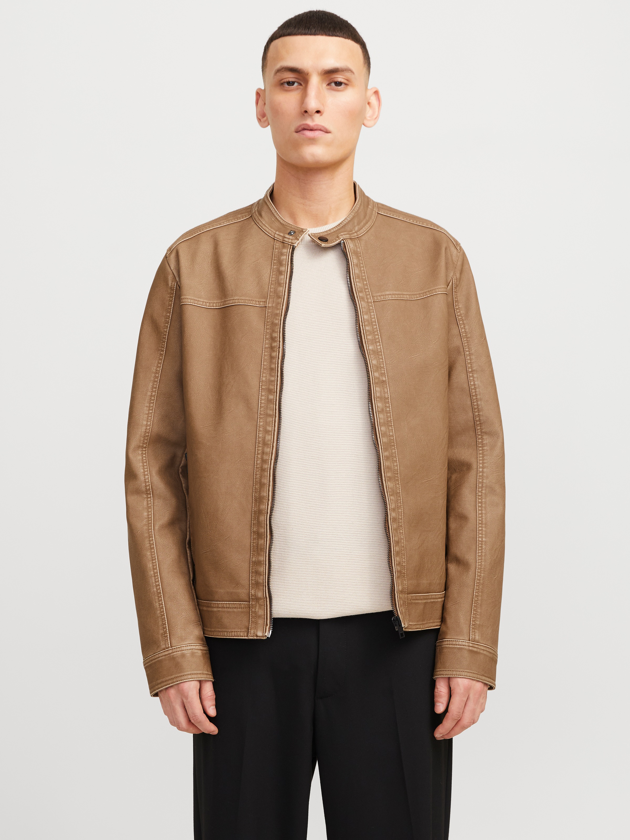 Jack & Jones Lederimitatjacke »JJEWARNER WASHED PU JACKET NOOS«, ohne Kapuze, mit Bandkragen