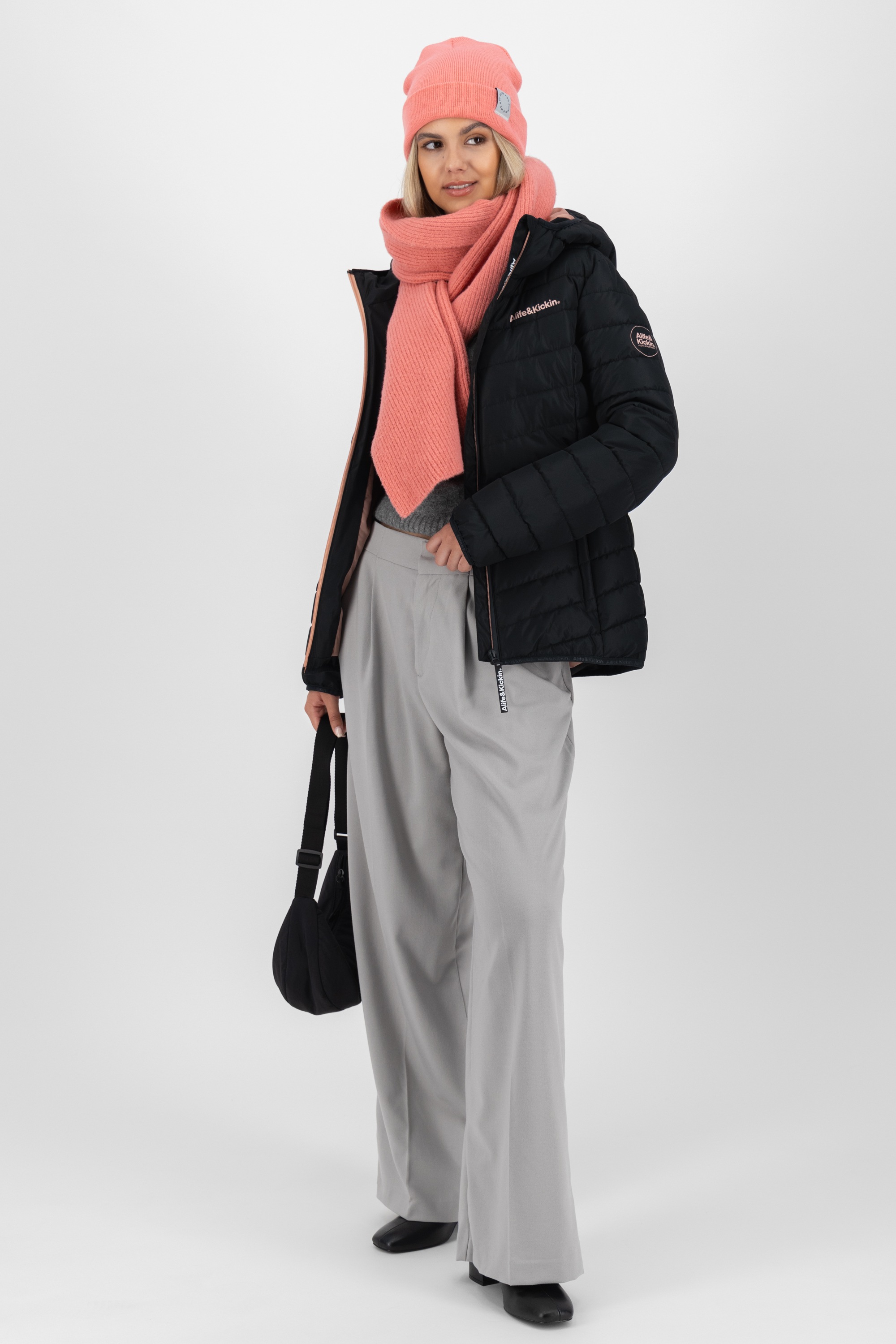 Alife & Kickin Winterjacke »Damen RabeaAK A«, Moderne Steppjacke mit gefütterter Kapuze in schmaler Passform