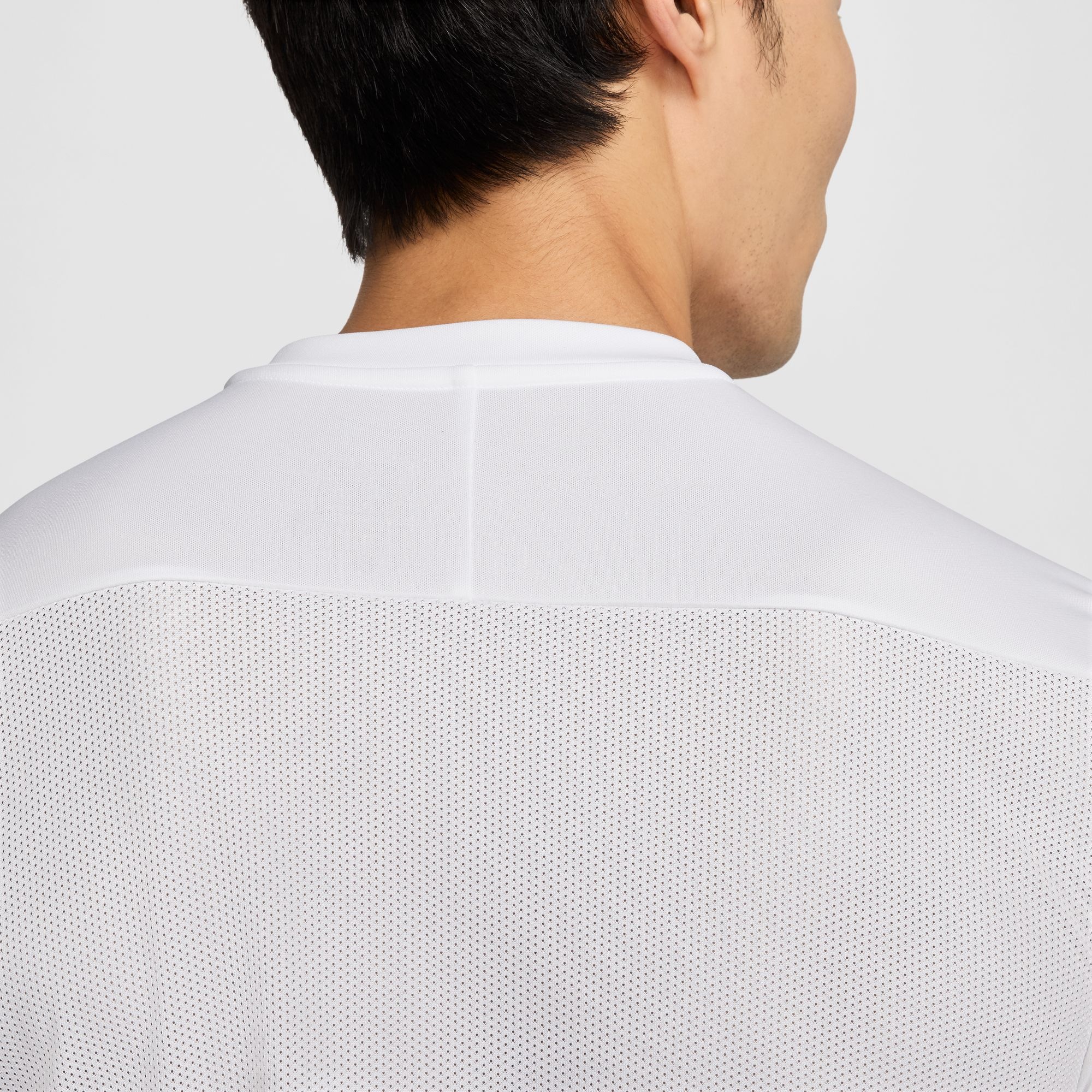 Nike Fußballtrikot »Nike Academy Men's Dri-FIT Short-Sleeve Soccer Top« für Training und Freizeit, mit seitlichen Mesh-Einsätzen, Kurzarm