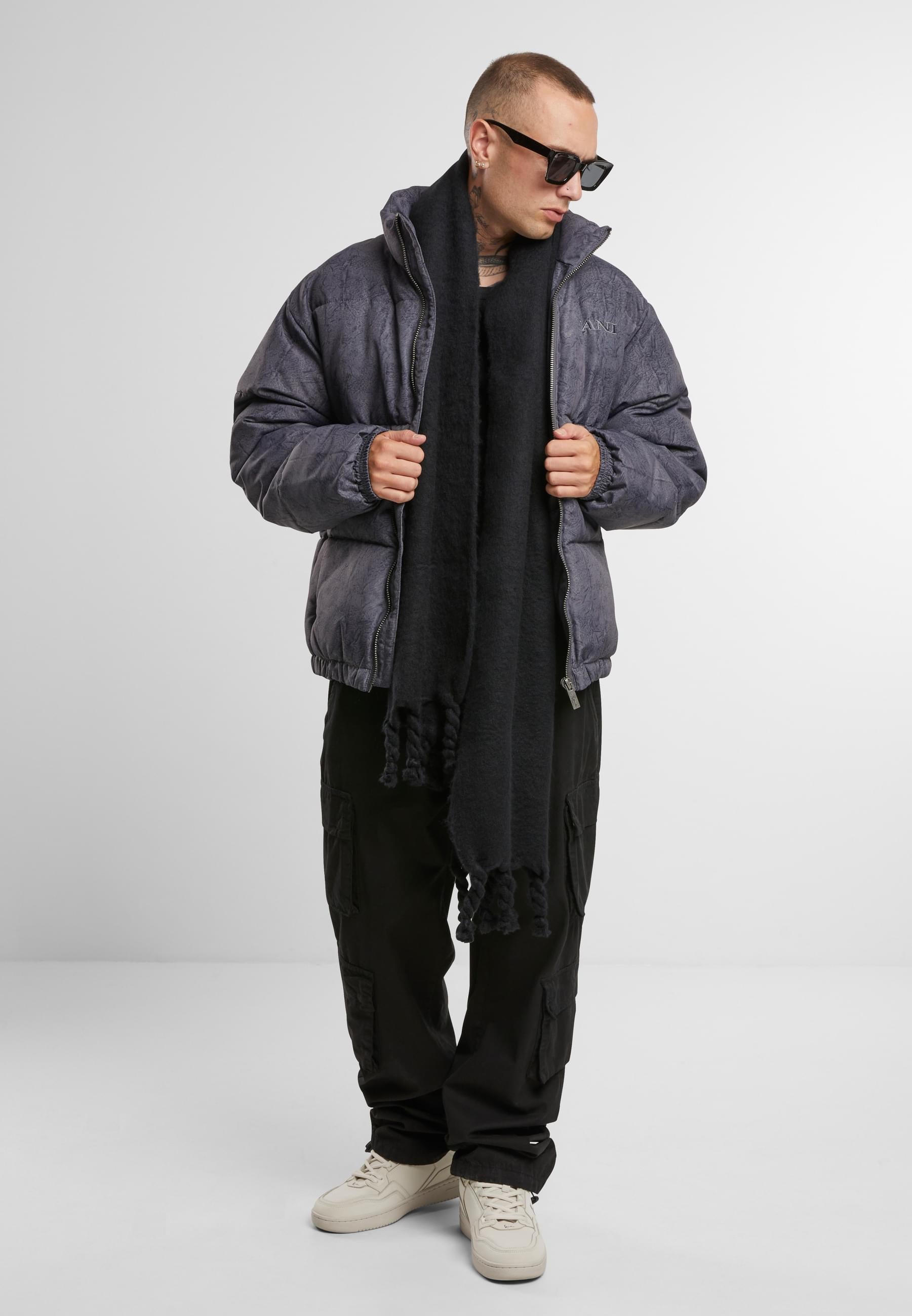 Karl Kani Winterjacke »Karl Kani Karl Kani Retro Crackle Print Puffer Jacket«, (1 St.), ohne Kapuze