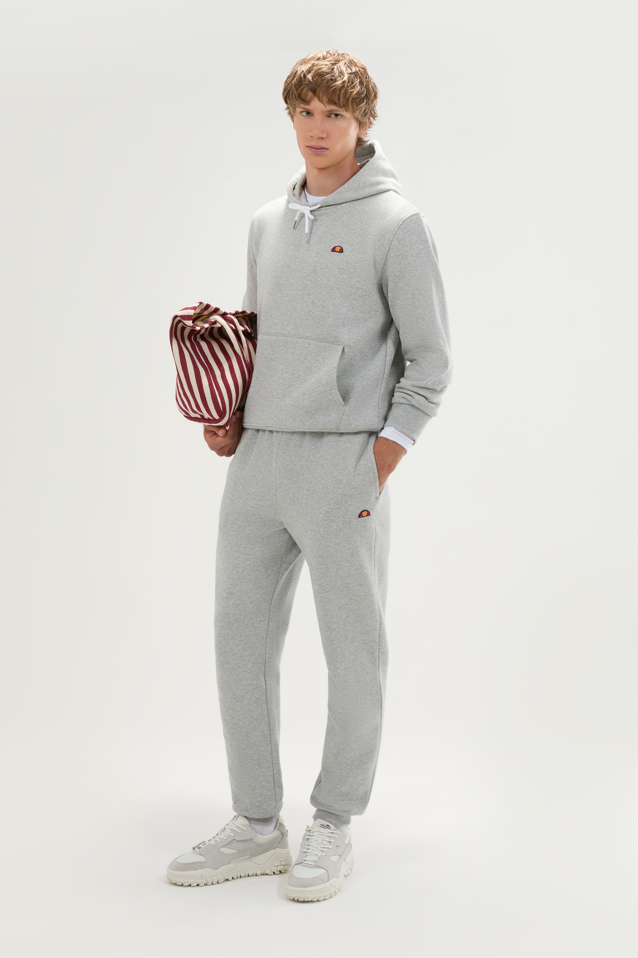 Ellesse Jogginganzug "TRACCOTA 2 OH HOODY AND JOGGER" für Erwachsene, aus Baumwolle und Polyester