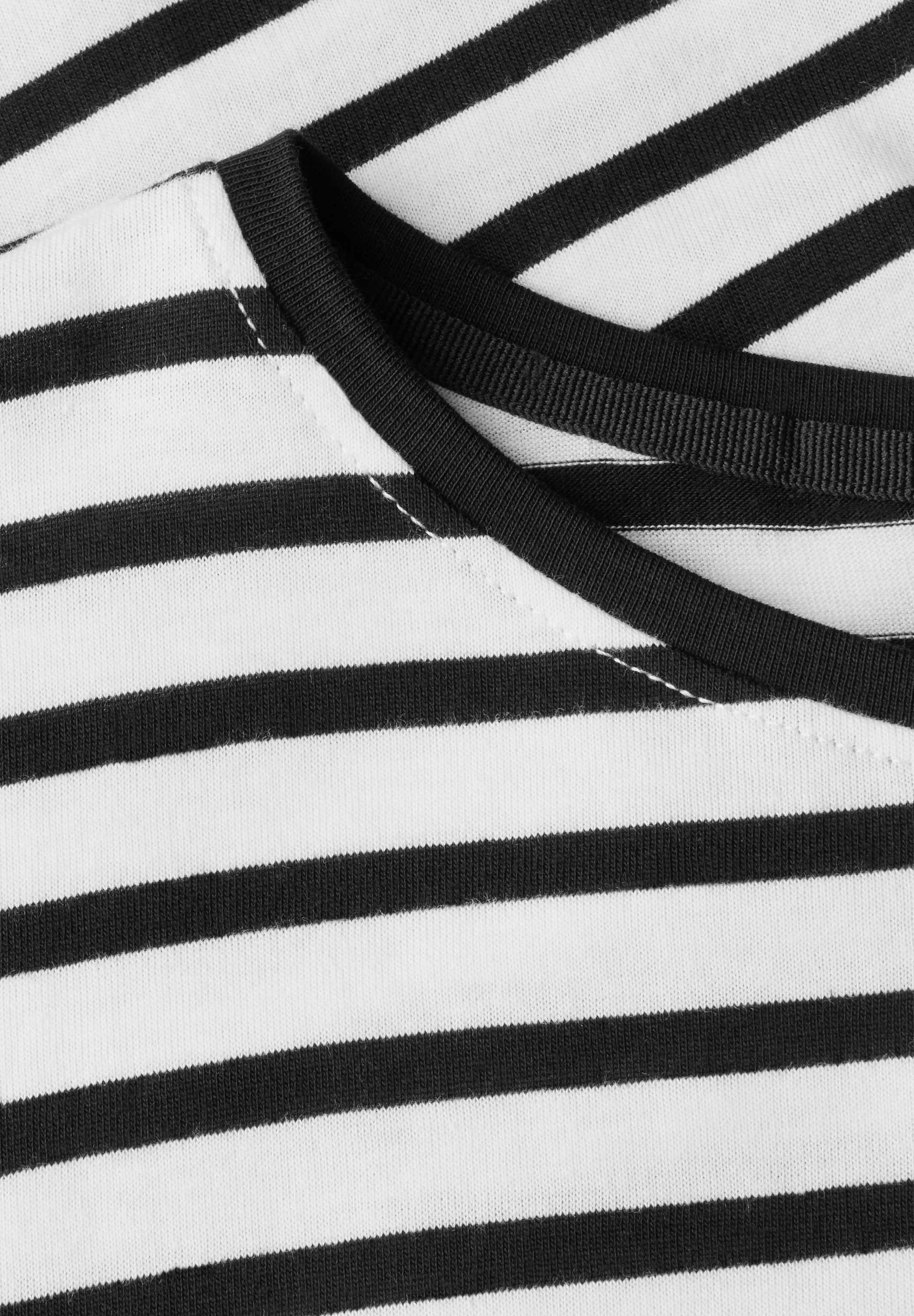 STREET ONE Kurzarmshirt, im Streifen-Look mit Wording