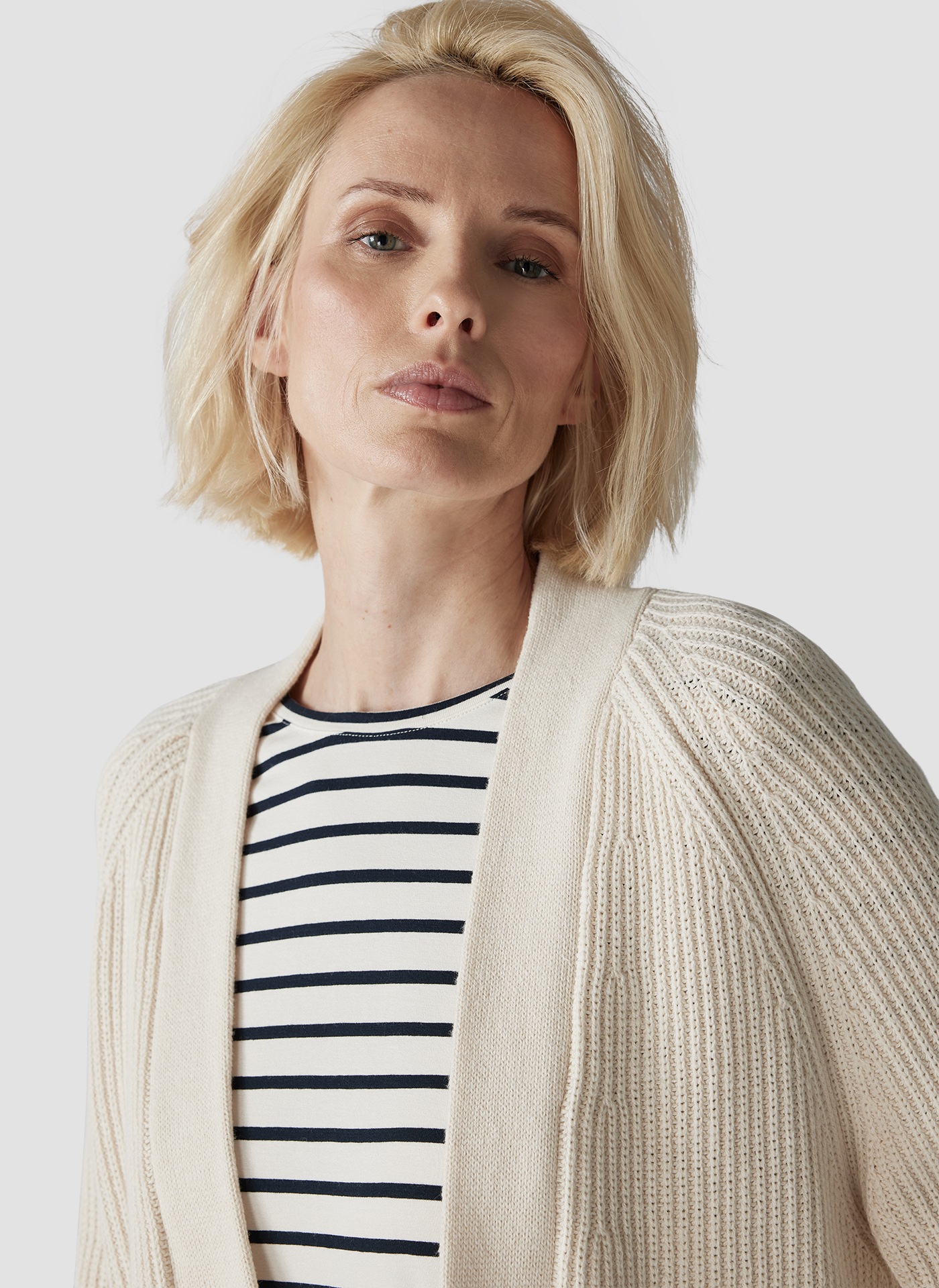 LeComte Strickjacke »LeComte Offener Strick-Cardigan mit Perfangstruktur«