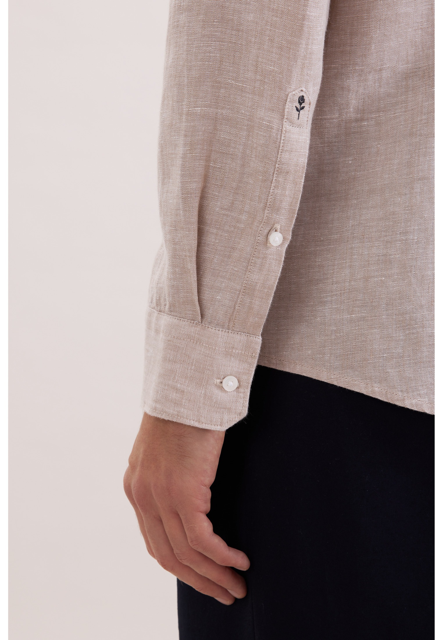 Leinenhemd SEIDENSTICKER "Schwarze Rose", Herren, Gr. L (42), normale Ärmellängen, beige, 100% Leinen, unifarben, slim fit, 2-Knopf-Manschette, Hemden, Slim 1/1 Kentkragen Uni 3