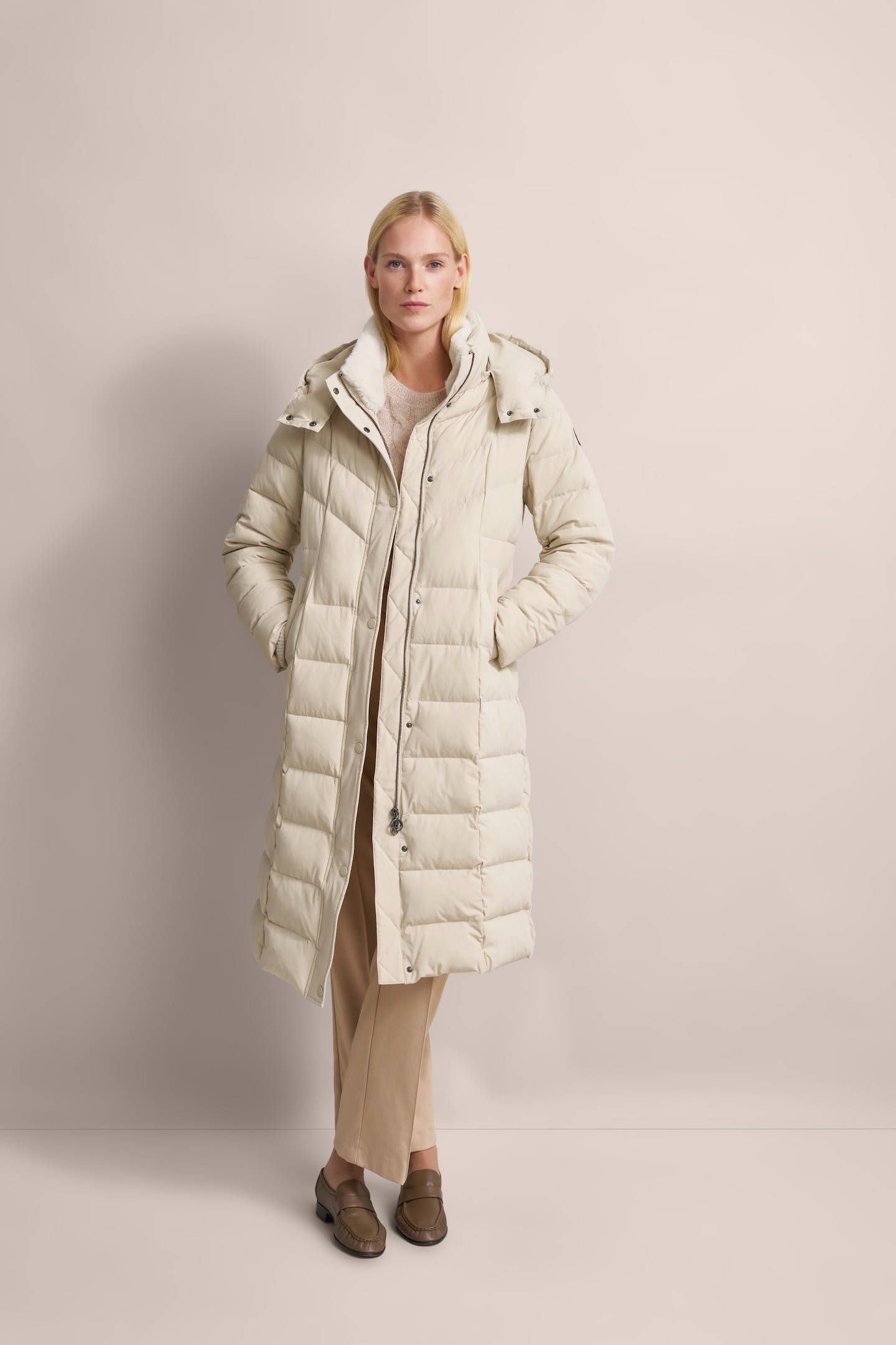 bugatti Kurzmantel, mit elegantem Stehkragen