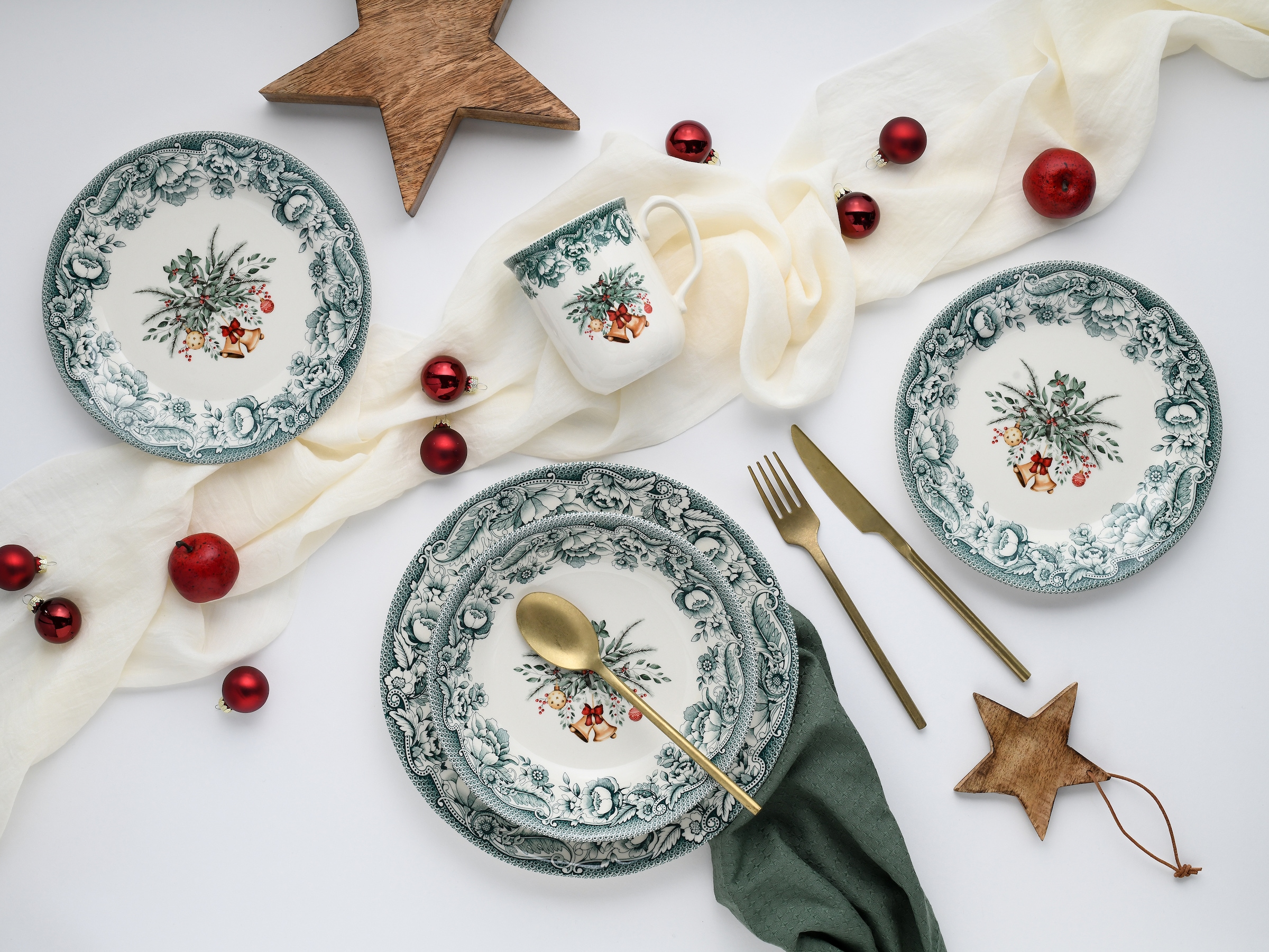 CreaTable Kombiservice »Weihnachten Grün, Kombi-Service 16-tlg«, (Set, 16 tlg.), Weihnachtsdekorationen als Zentralmotiv