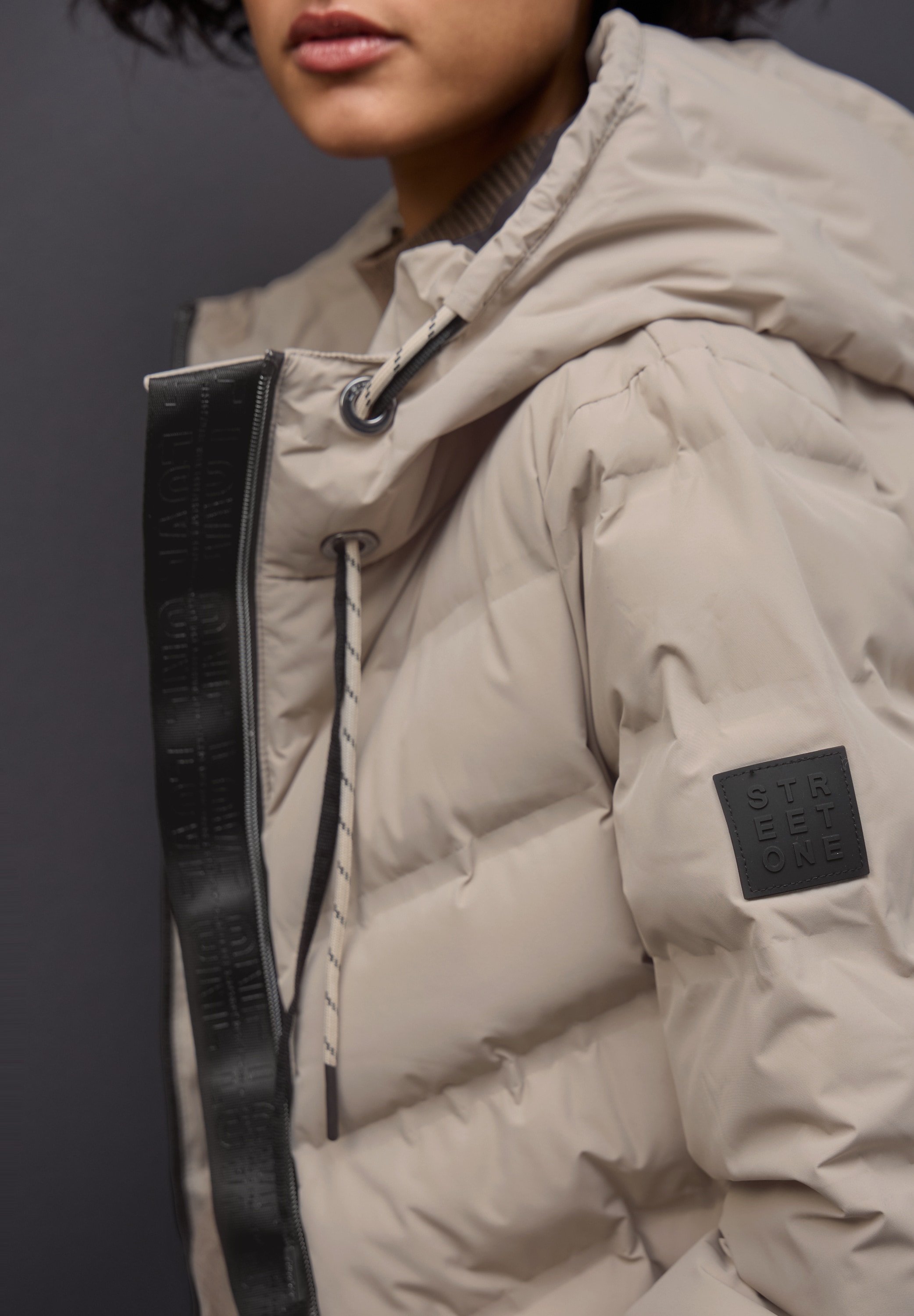 STREET ONE Steppjacke mit Kapuze mit Kapuze