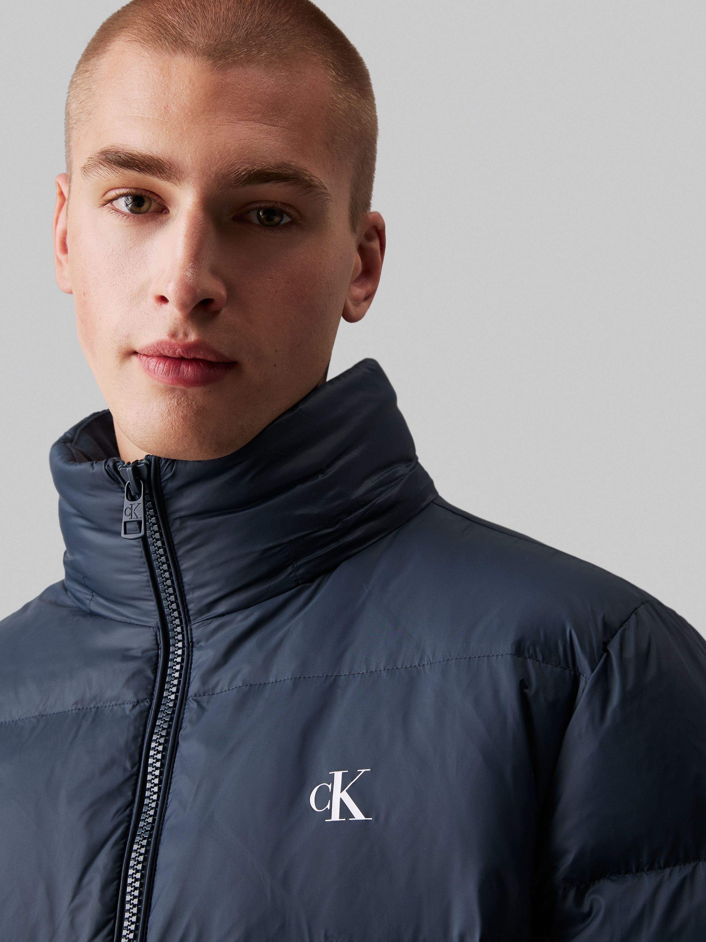 Calvin Klein Jeans Langjacke »ESSENTIALS DOWN LONG PARKA«, mit Kapuze, mit Logodruck