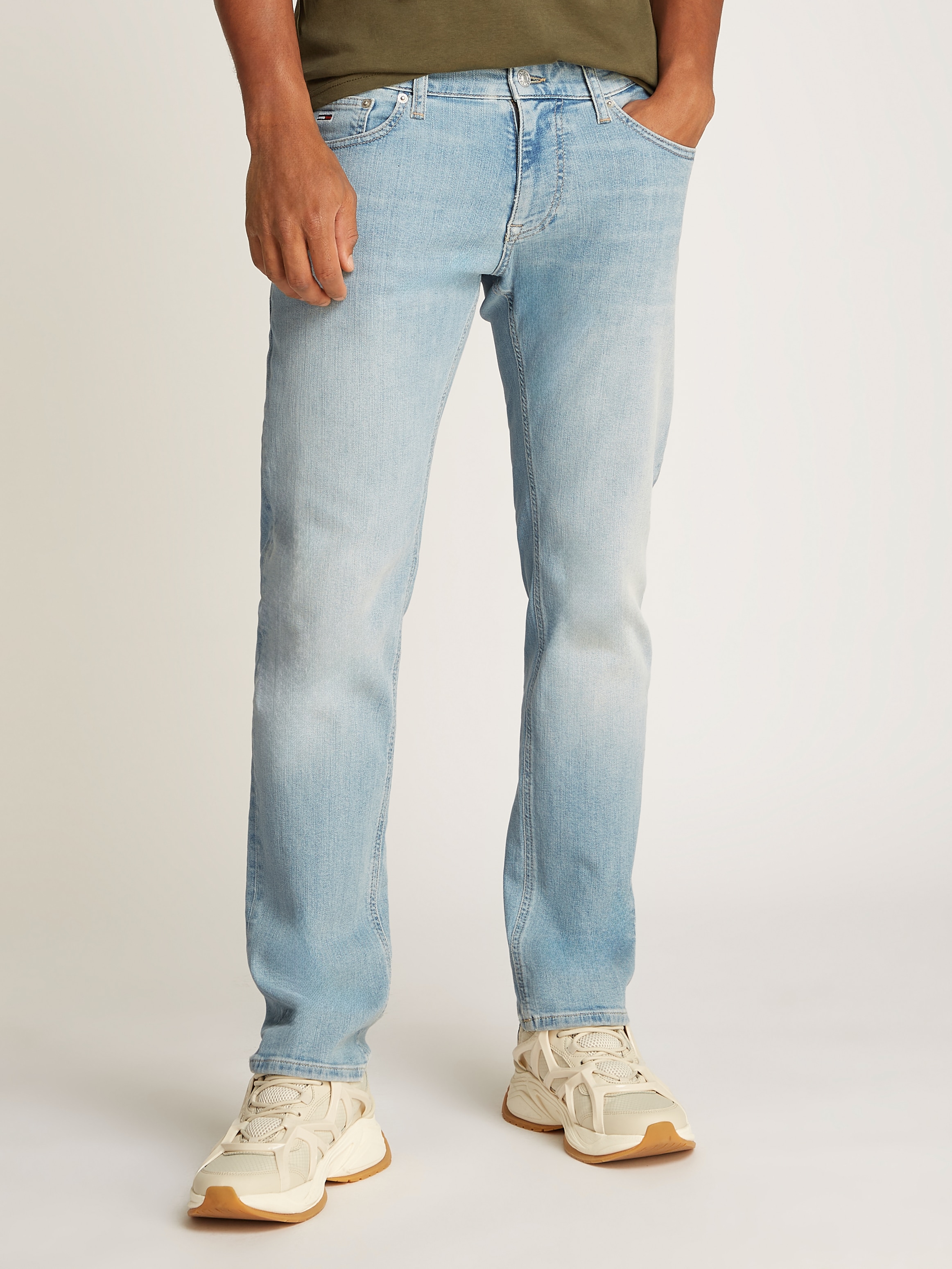 Tommy Jeans Slim-fit-Jeans "SCANTON SLIM", mit Logoprägung