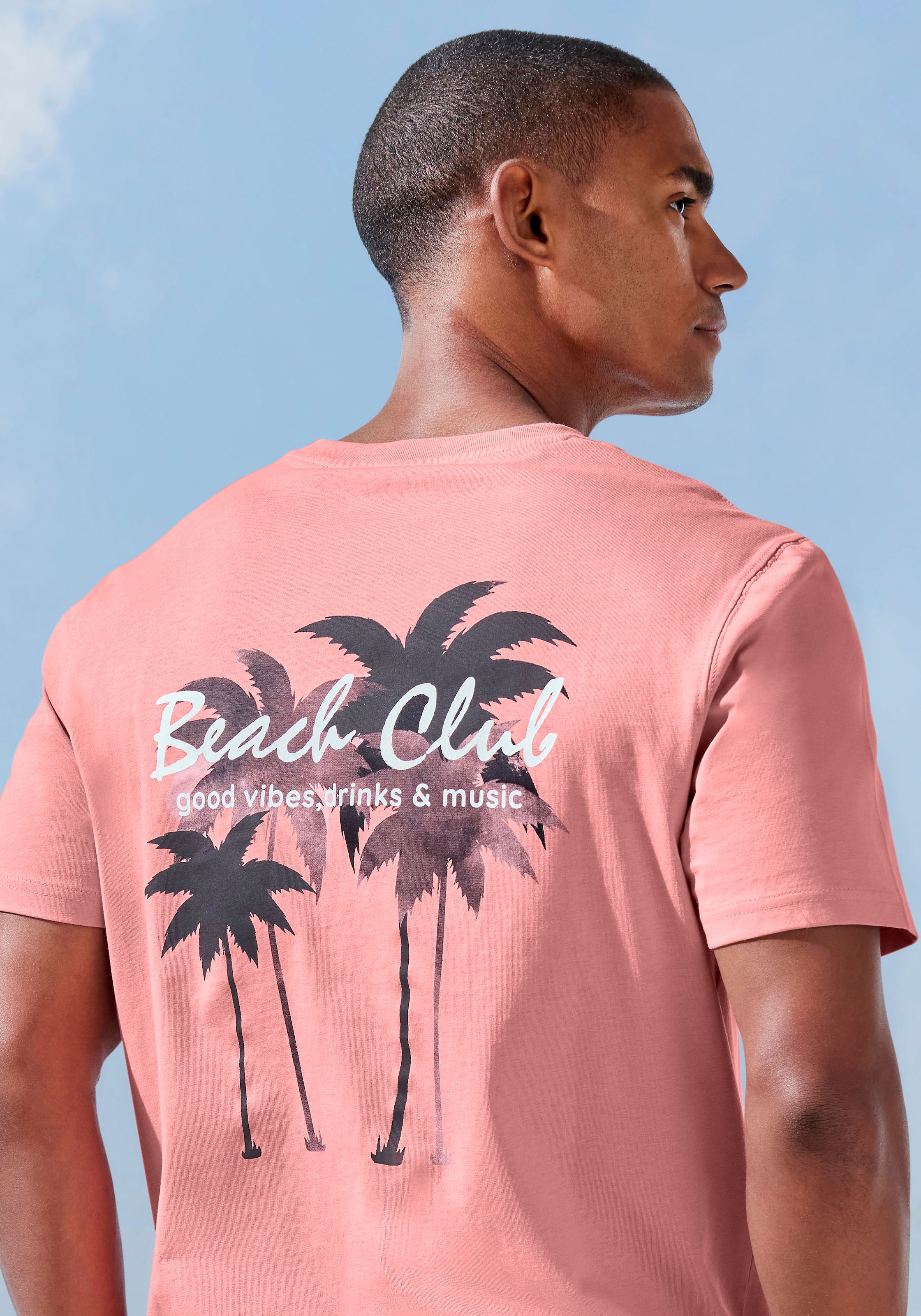 Beachtime T-Shirt »mit großem Rückenprint«, Regular-Fit, mit Print vorn und hinten