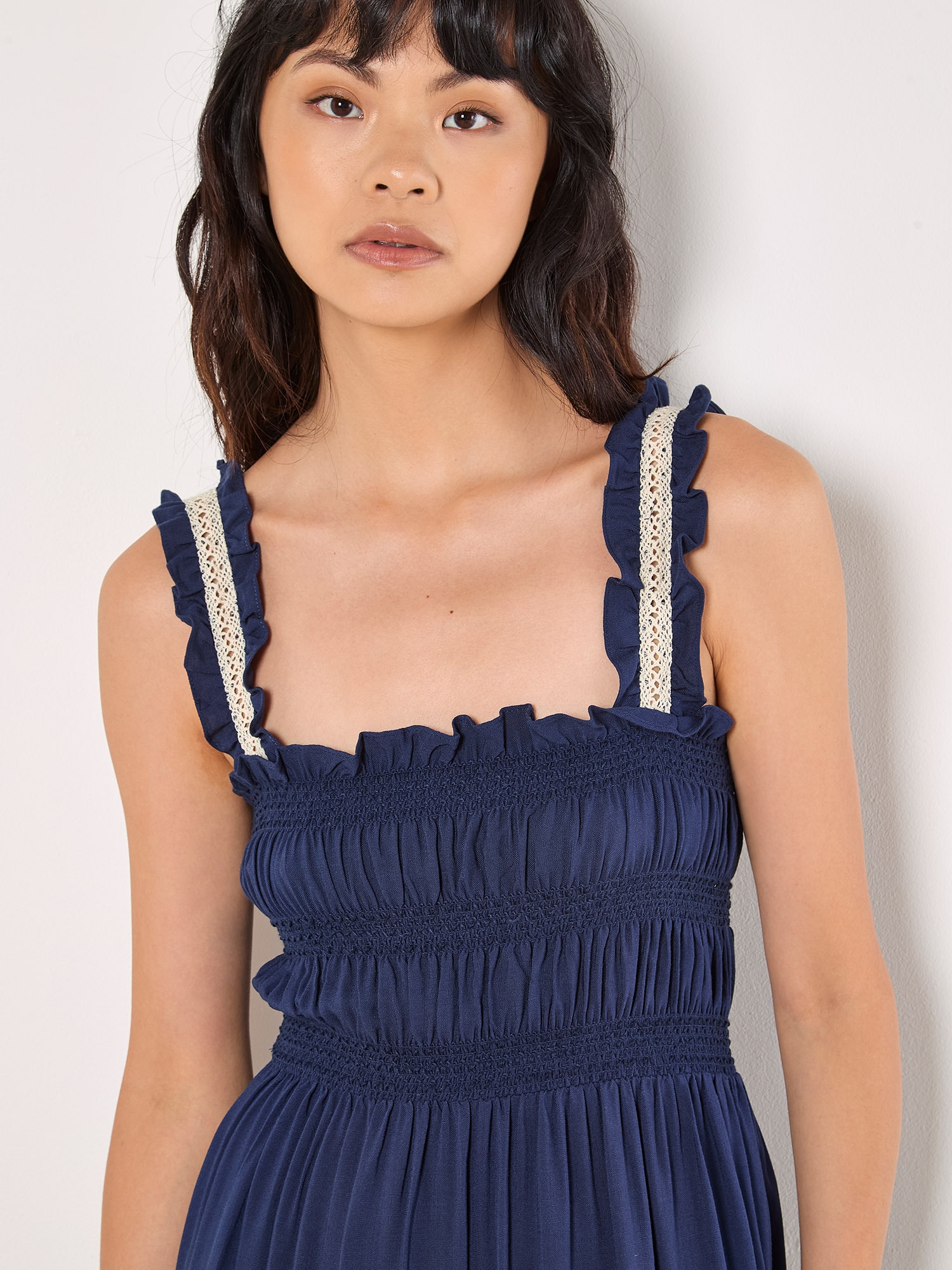Apricot Spitzenkleid »Maxikleid« mit Smokdetails