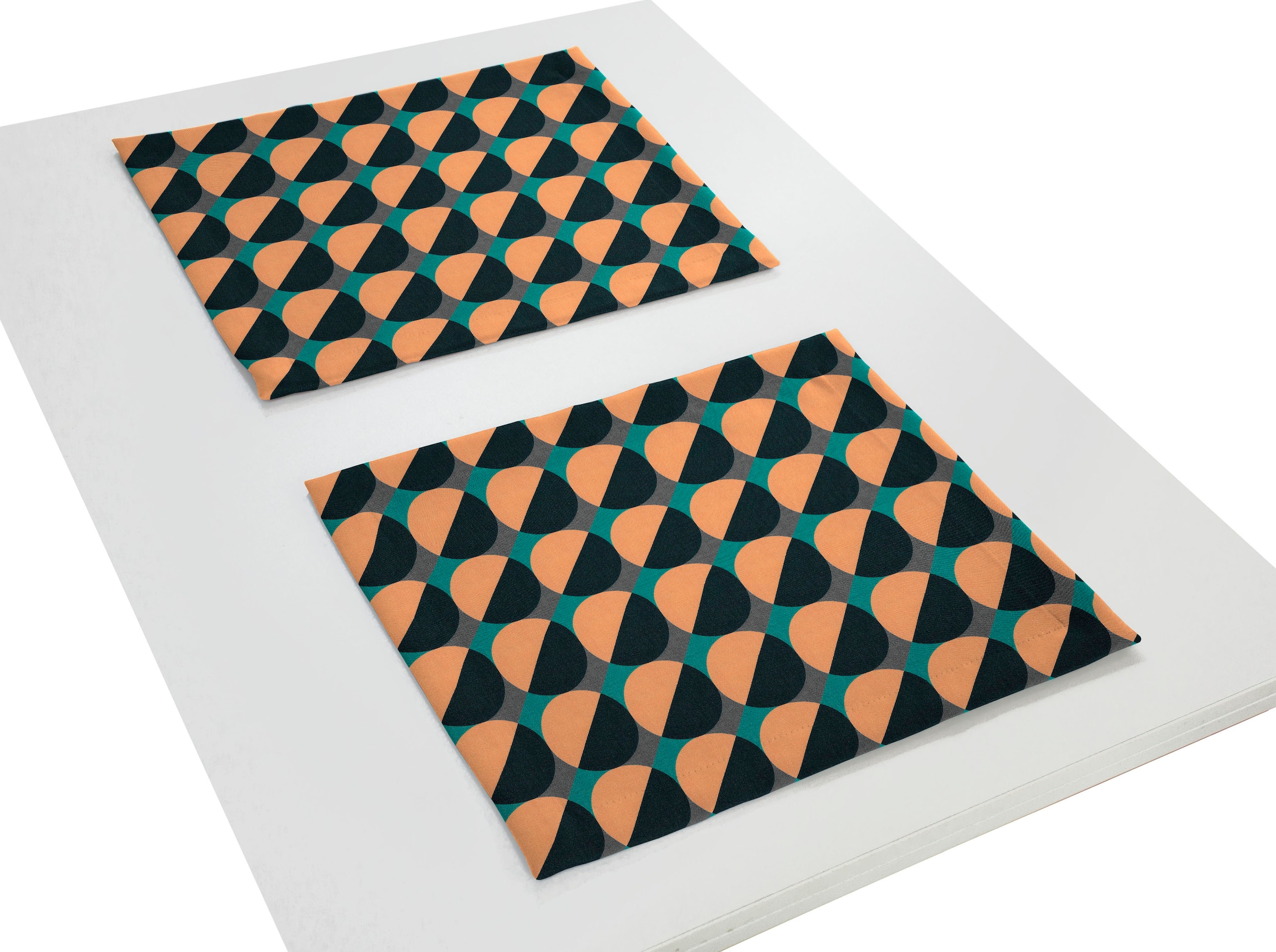 Adam Platzset "Circles" GOTS organic,zertifiziert durch CERES 0242Made in Germany