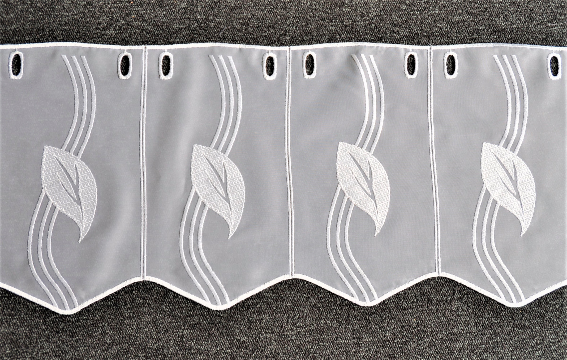 Stickereien Plauen Scheibengardine "Blätter" Stangendurchzug 1 Stk. tlg. günstig online kaufen