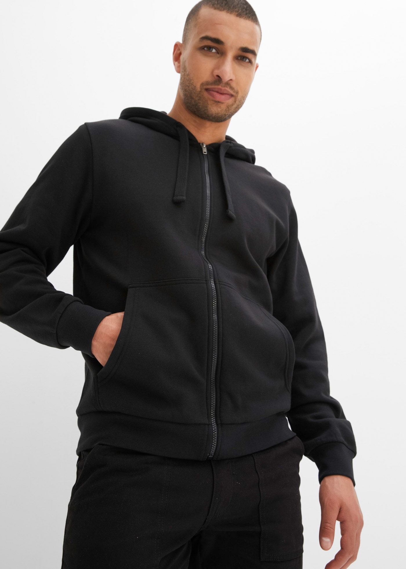 bonprix Kapuzensweatjacke "Kapuzen-Sweatjacke mit Reißverschluss" Kapuzen-S günstig online kaufen