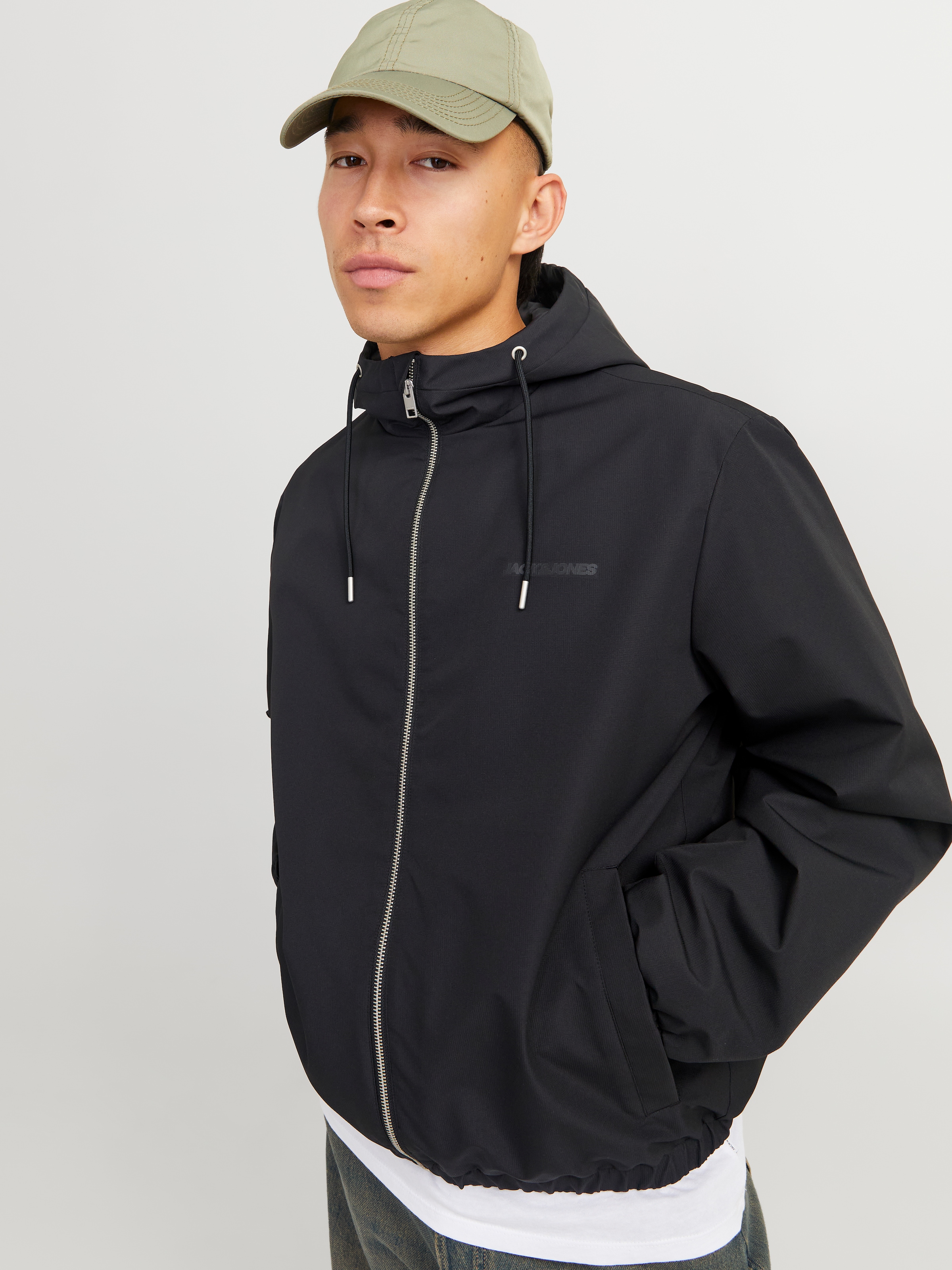 Jack & Jones Blouson »JJELEGACY LIGHT JACKET HOOD NOOS«, mit Kapuze, mit Logo Schriftzug