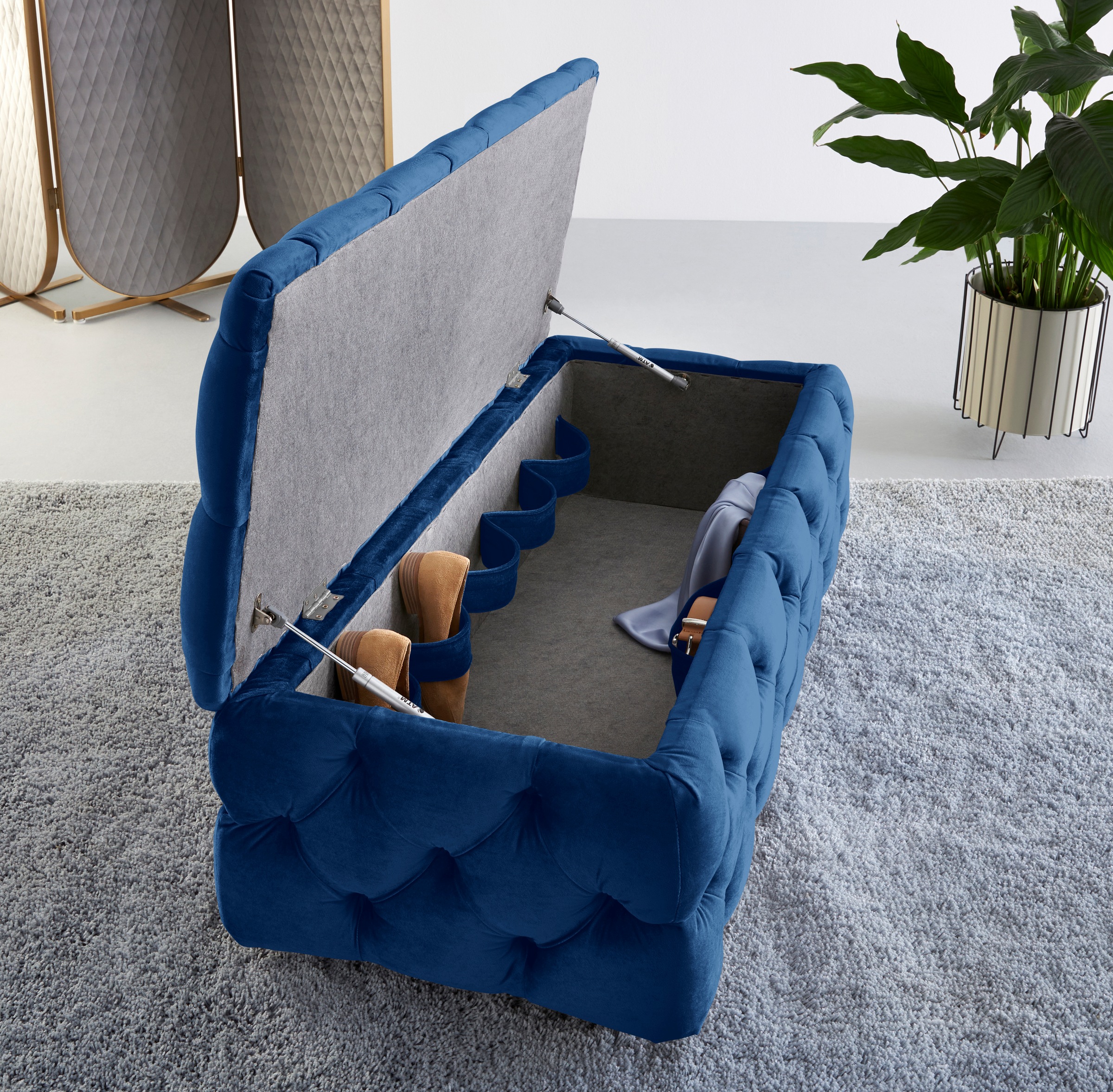 Guido Maria Kretschmer Home&Living Polsterhocker »KALINA, hochwertige Knopfheftung, B/T/H: 120/55/45 cm«, mit Staufach und innenliegenden Laschen zur besseren Aufbewahrung