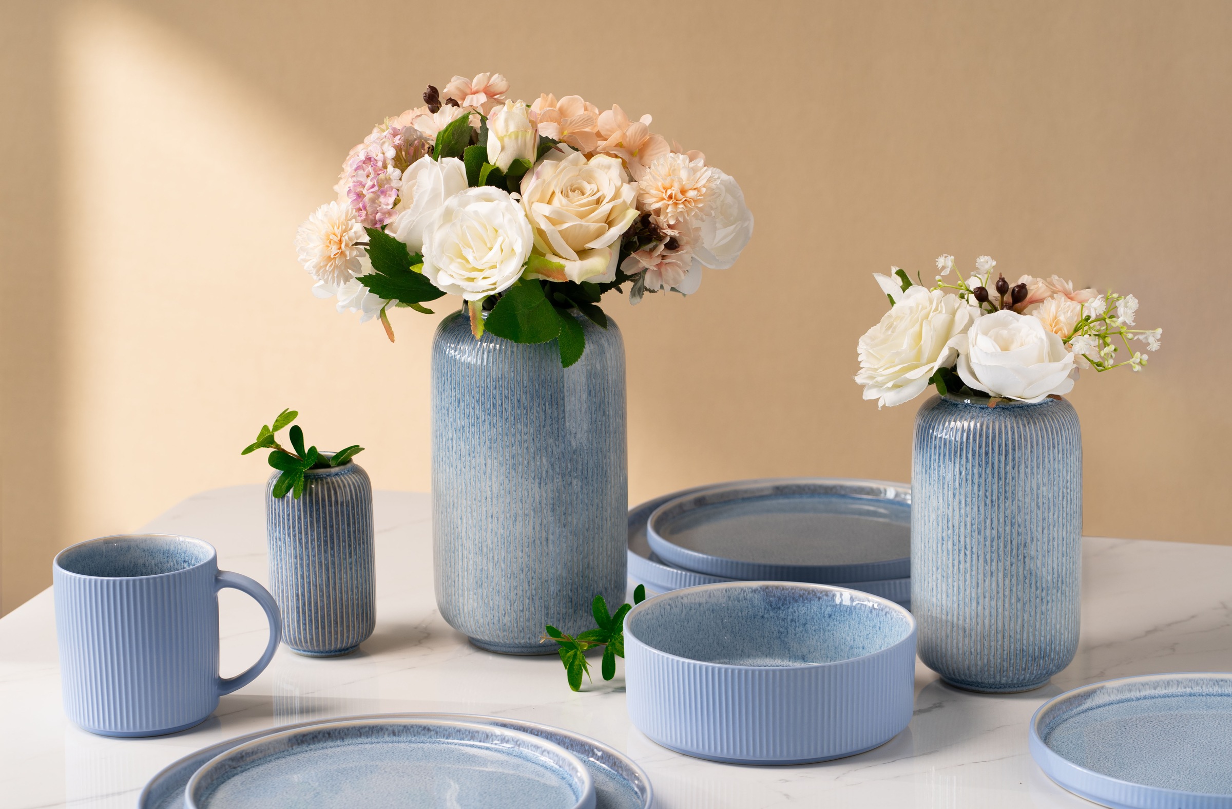 OTTO home Tischvase "Ylvii, innen vollständig glasiert und wasserundurchlässig" aus Keramik, uni matt oder mit glänzender Effektglasur, creme und blau