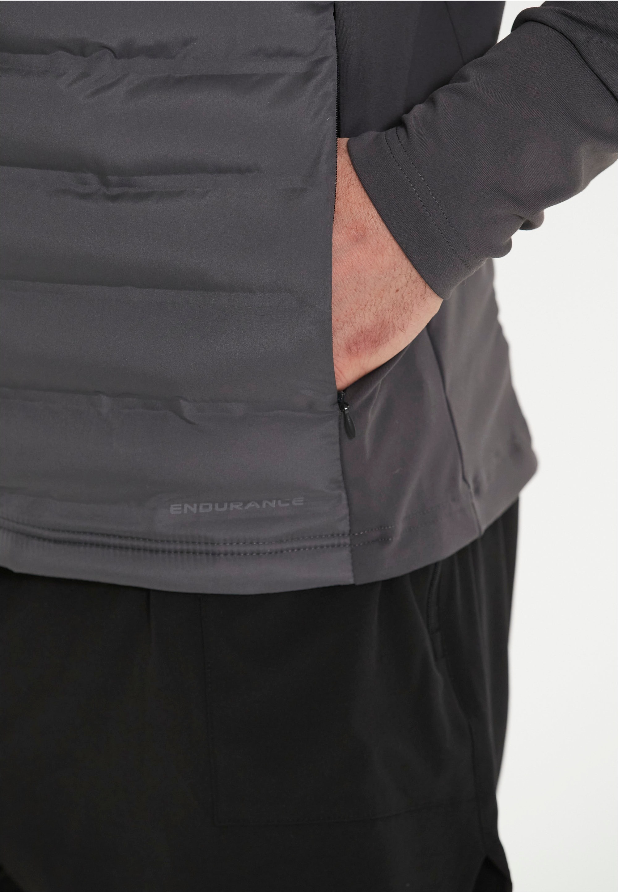 ENDURANCE Laufjacke »MIDAN«, mit wärmenden Steppeinsätzen