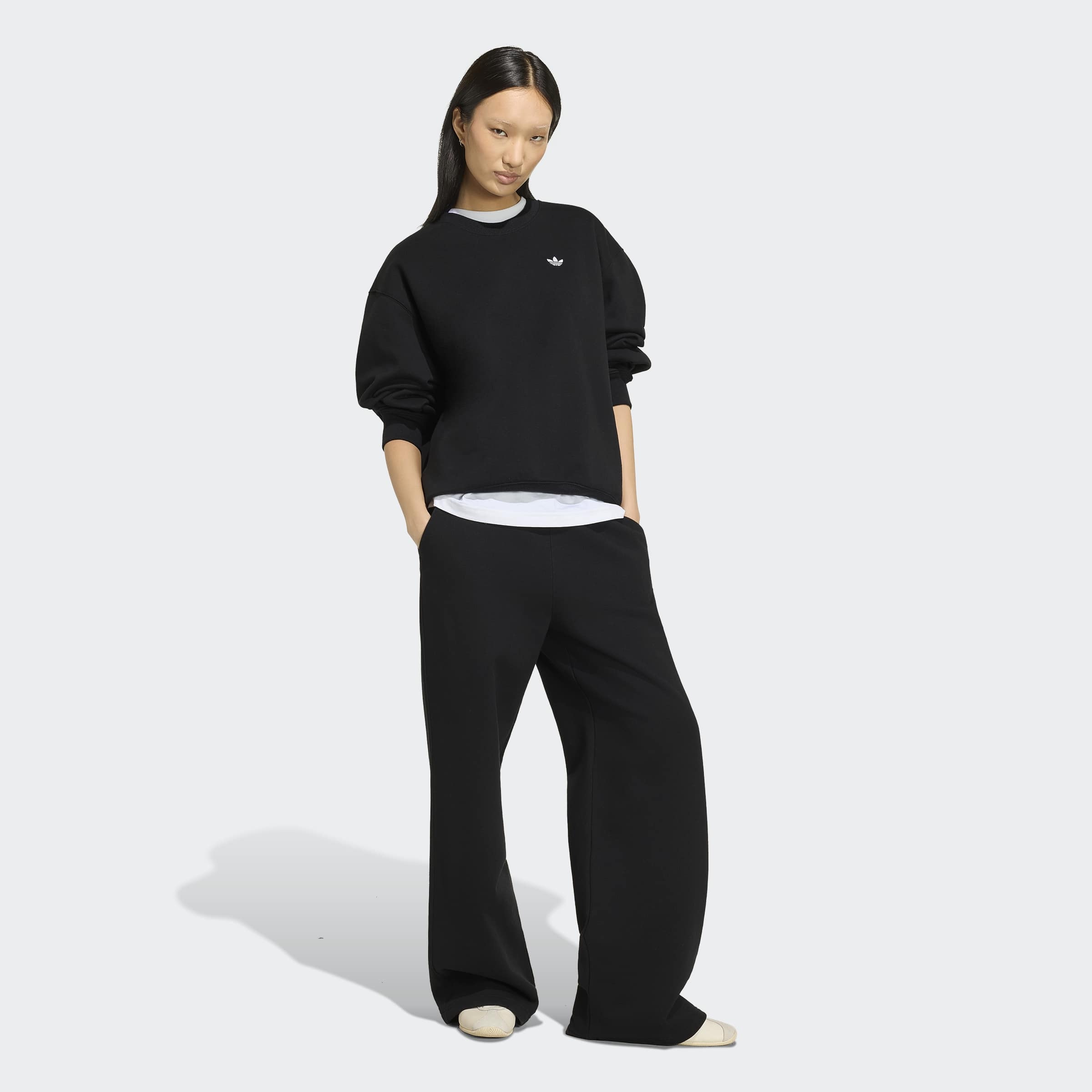 adidas Originals Sweatshirt »ESS FL CRW OS«, mit Rundhalsausschnitt, ohne Verschluss, in normaler Schnittform
