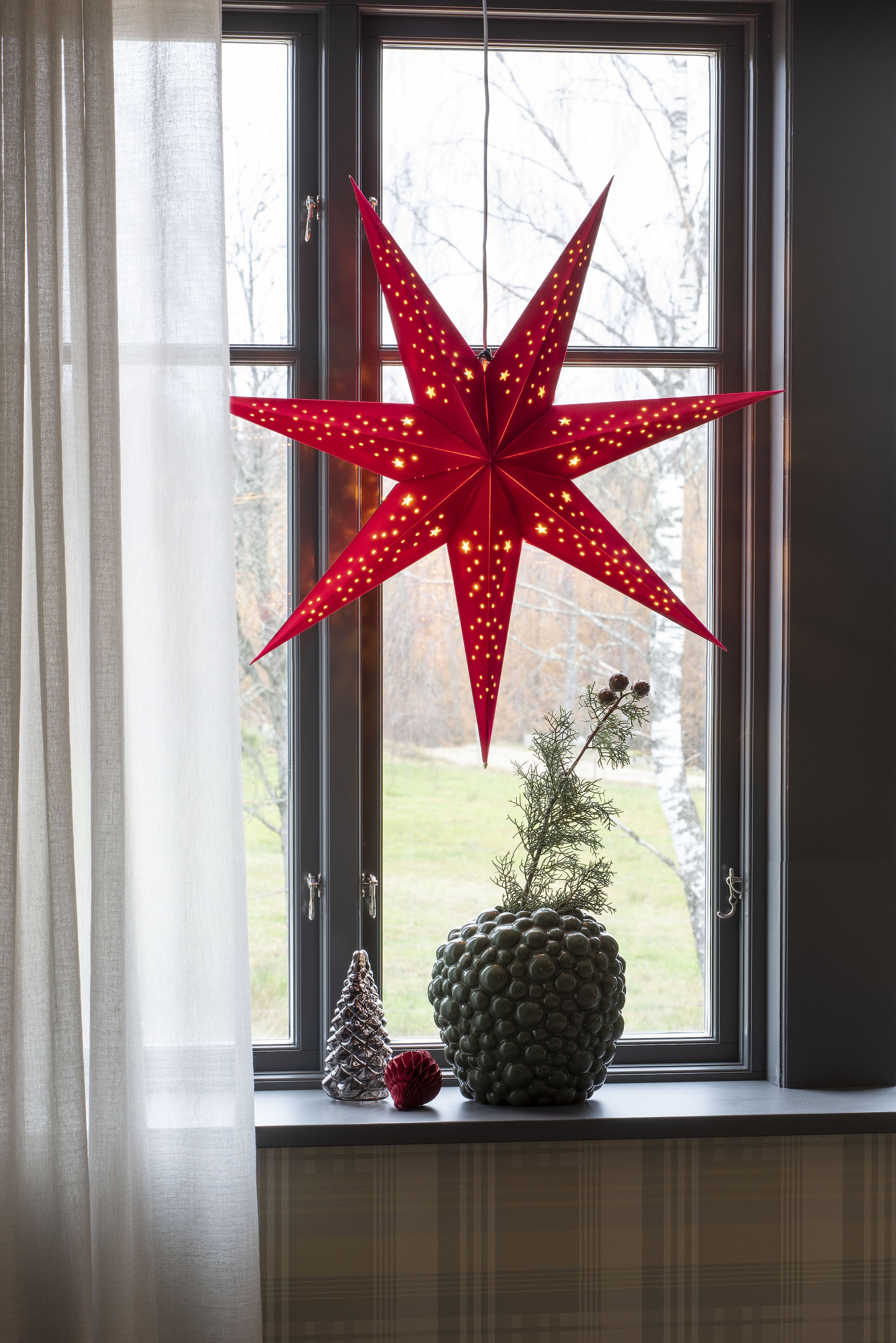 7 rot«, St.), | bestellen Zacken KONSTSMIDE LED perforiert, BAUR rotem Stern (1 Samt, mit Dekostern Papierstern, »Weihnachtsstern, Weihnachtsdeko