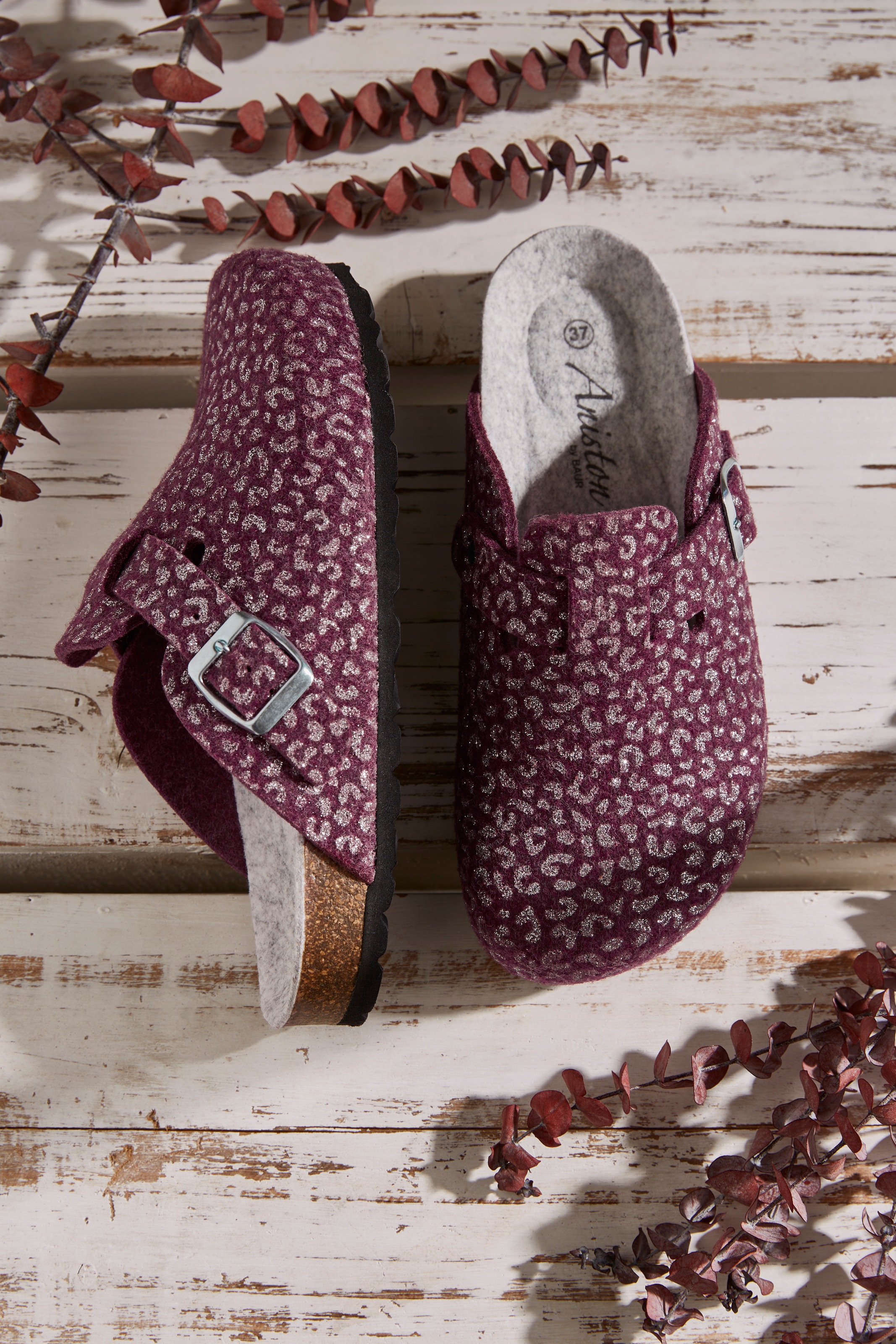 Aniston SHOES Clog, Clog, Hausschuh, Homeslipper, verstellbare Schnalle - N günstig online kaufen