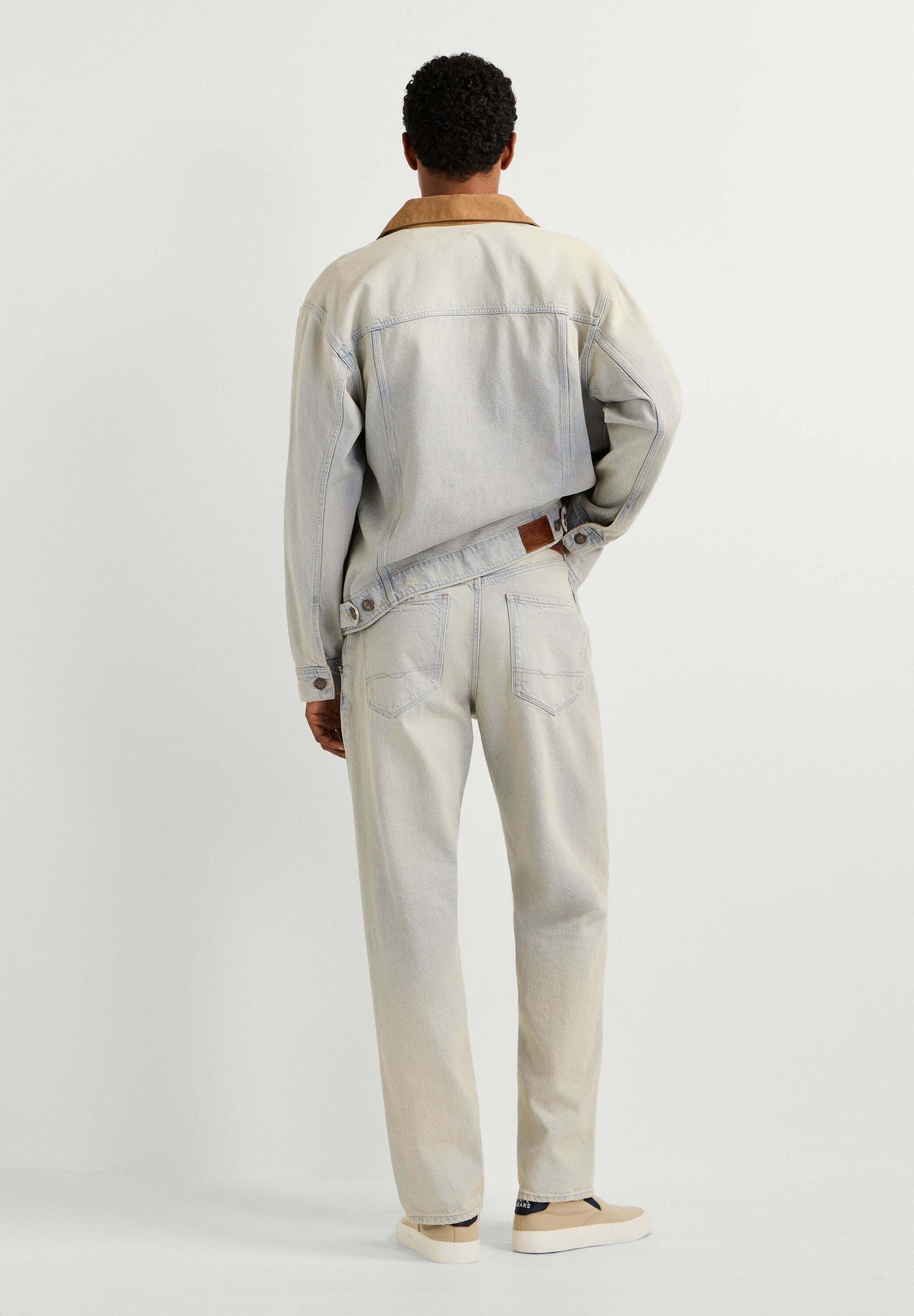Pepe Jeans Relax-fit-Jeans »Jeans mit entspannter Passform HELIX LOOSE TAPER TINT GREY«