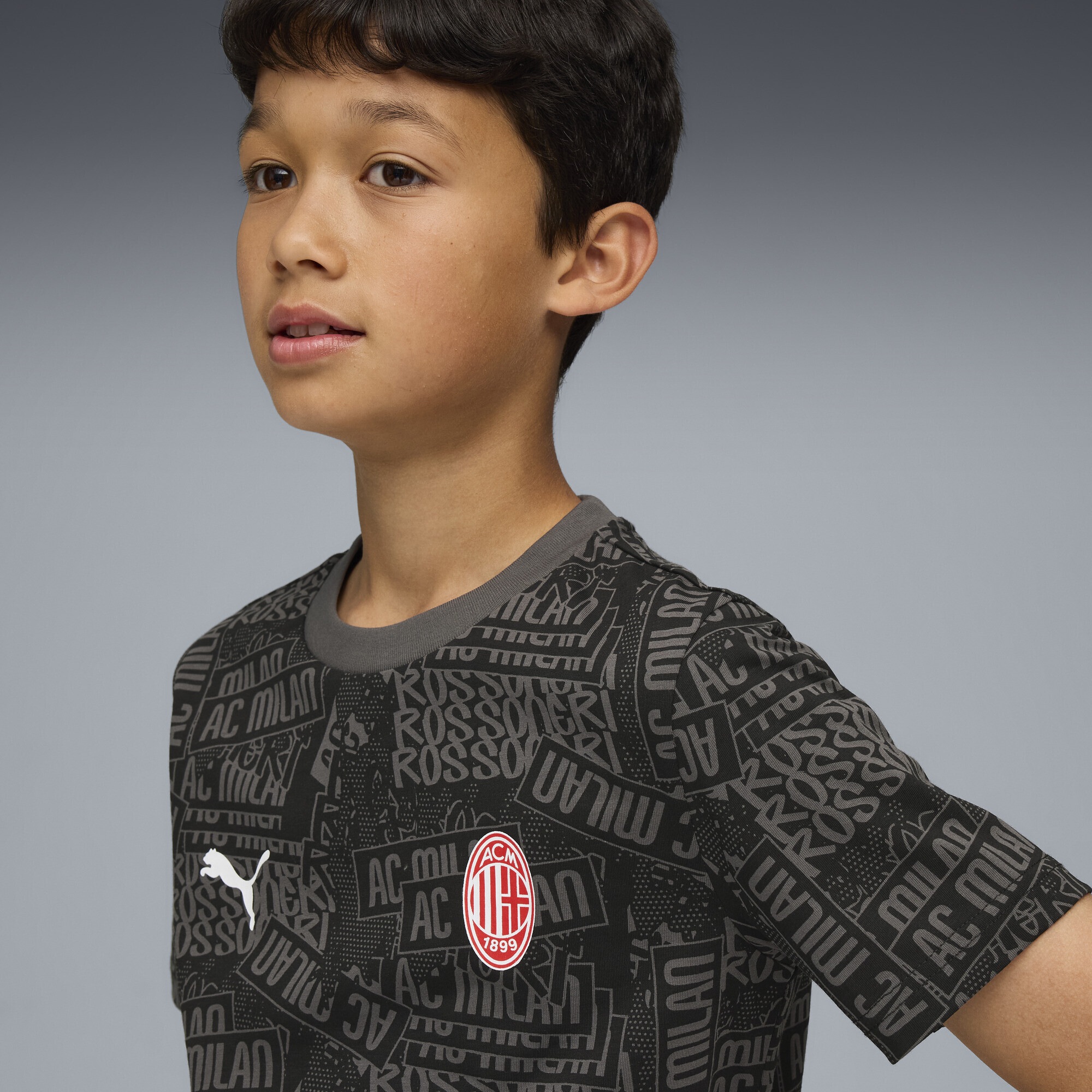 Thumbnail - PUMA T-Shirt "AC Milan FtblCulture Allover-Print T-Shirt Jugendliche"