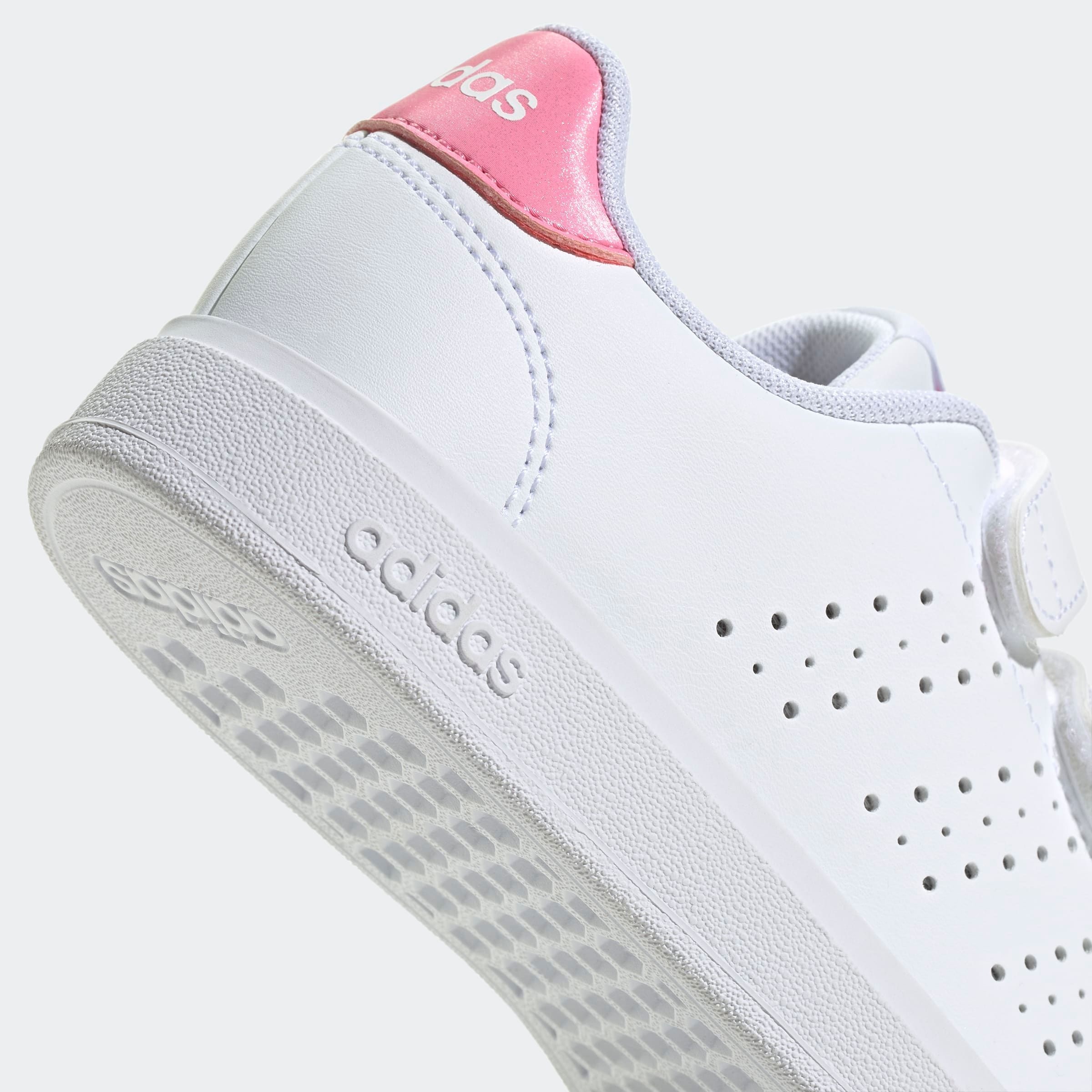 adidas Sportswear Klettschuh »ADVANTAGE BASE 2.0 KIDS«, Design auf den Spuren des adidas Stan Smith