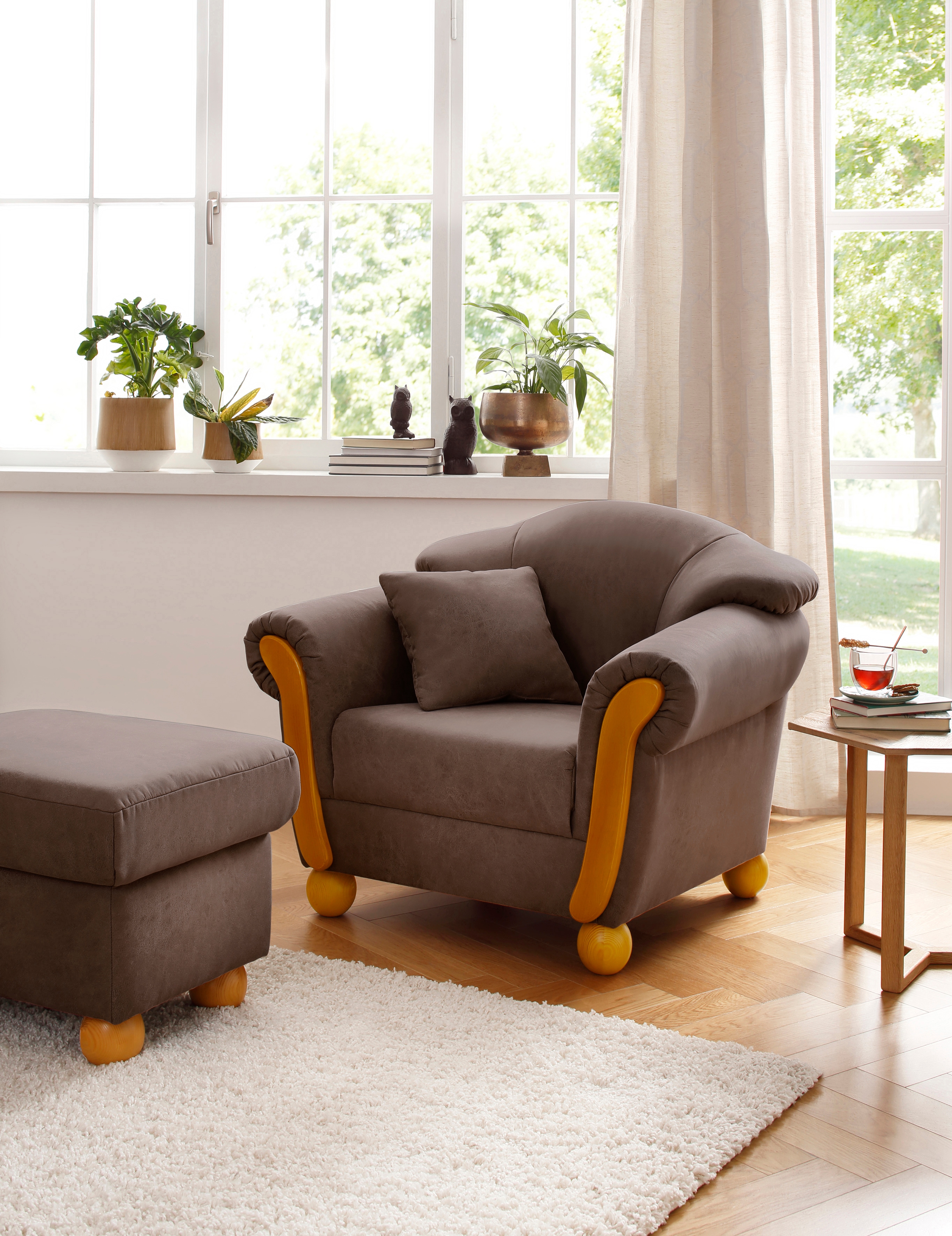 Home affaire Sessel "Milano, Loungesessel, bequem, Federkern, Breite 103cm" hoher Sitzkomfort mit Federkernpolsterung, incl. Zierkissen