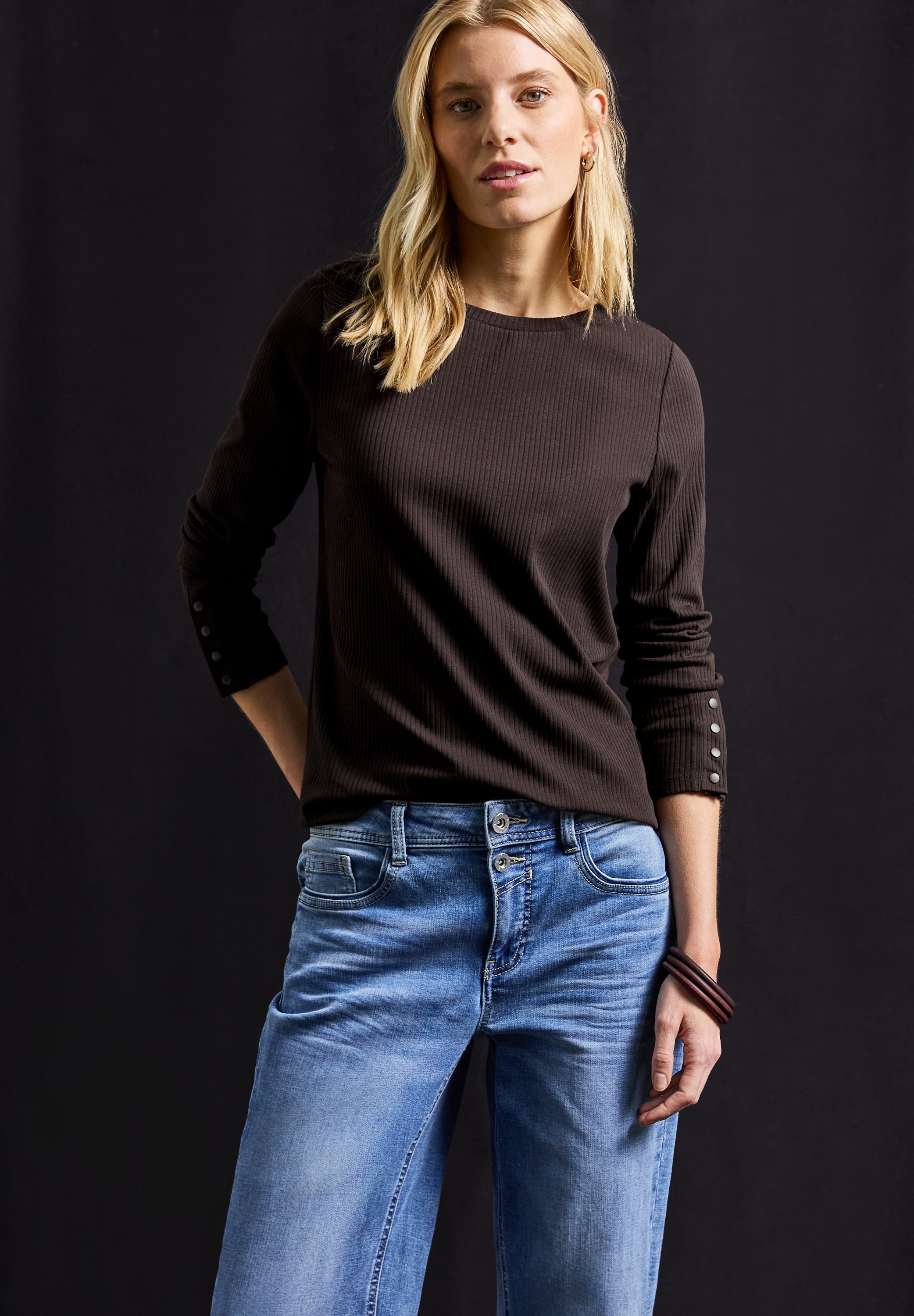 STREET ONE Langarmshirt, mit Rippstruktur und Langarm mit Knopfdetail