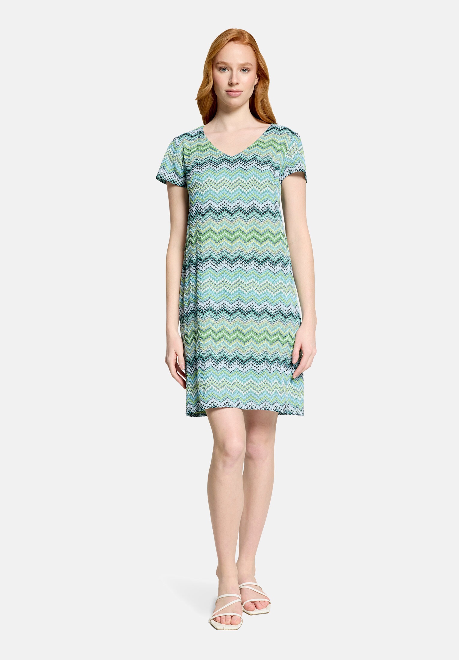 Betty Barclay Sommerkleid »Damen mit V-Ausschnitt« Ohne Tasche