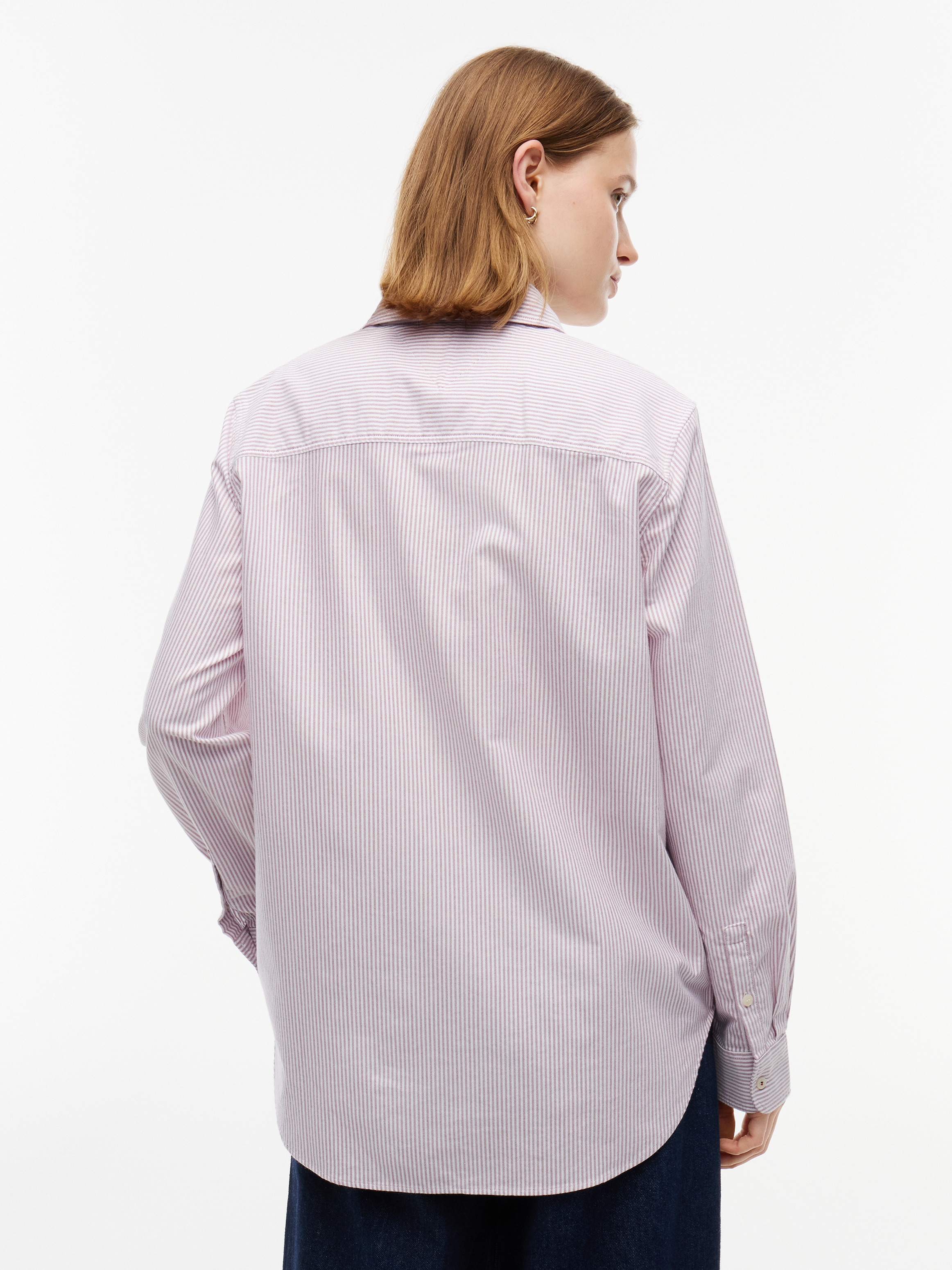 Tommy Hilfiger Hemdbluse »OXFORD RELAXED FIT SHIRT mit Hemdblusenkragen und Stickerei« Baumwolle, relaxed fit
