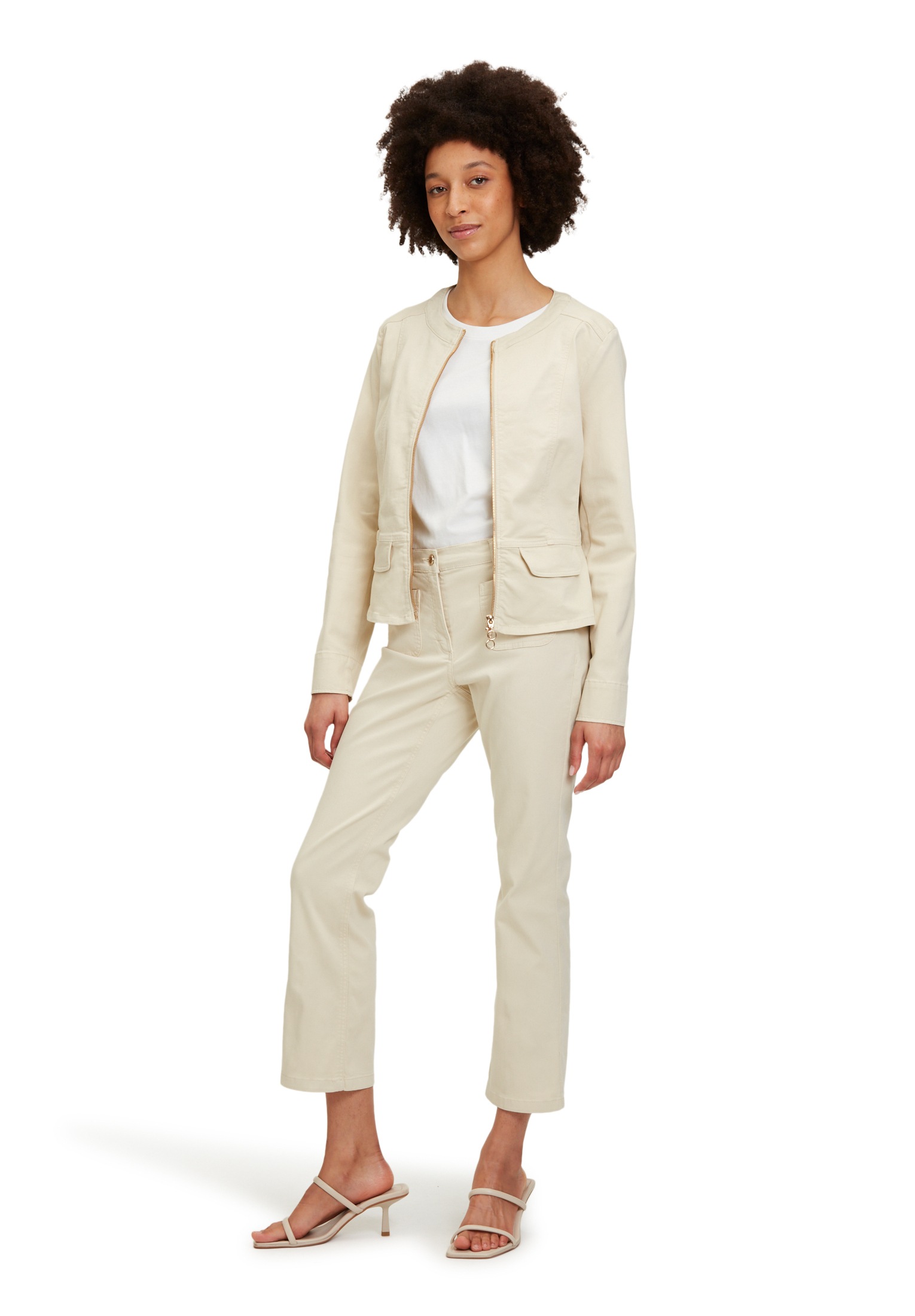 Betty Barclay Stoffhose »Betty Barclay Casual-Hose mit aufgesetzten Taschen«, Knöpfe