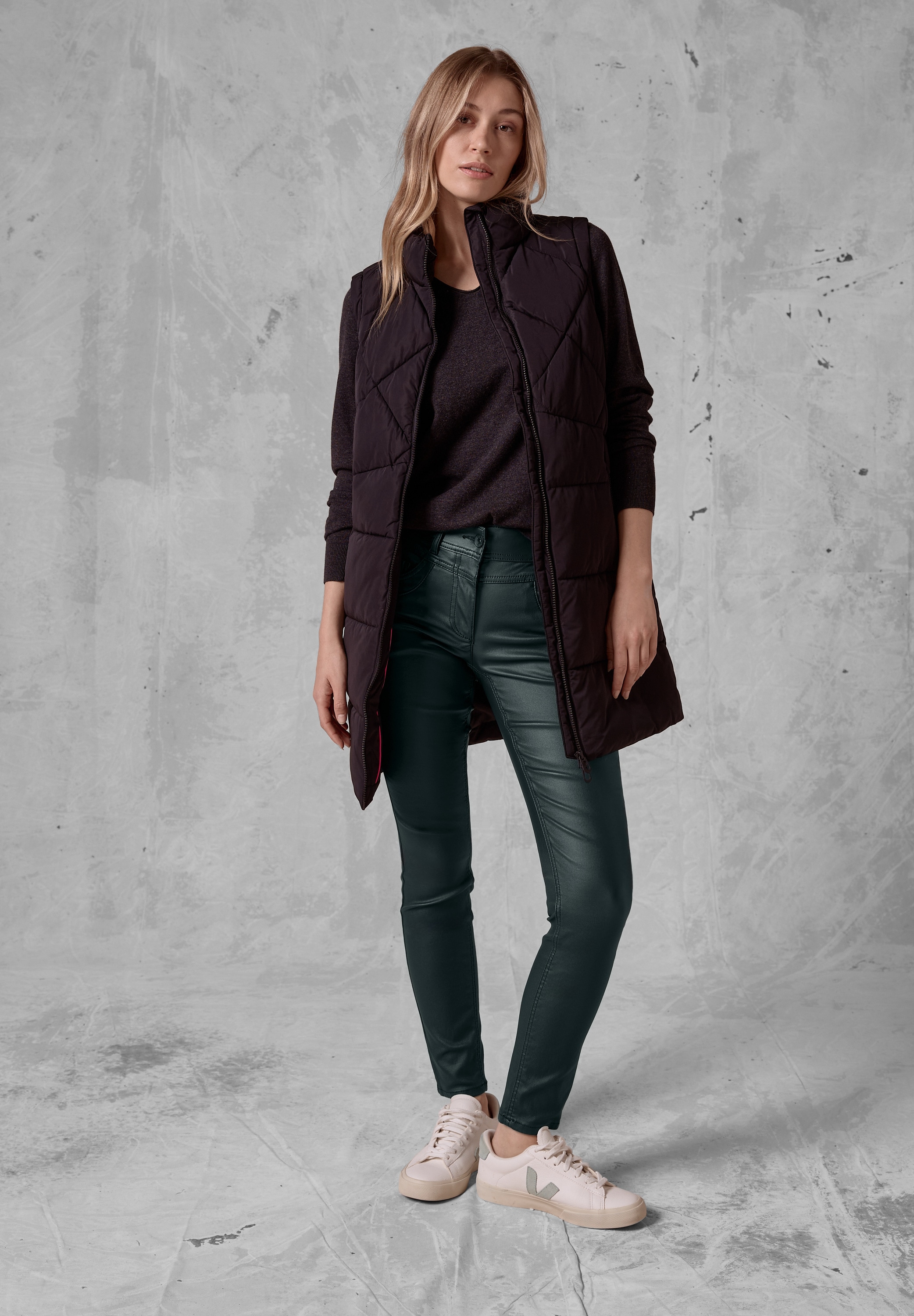 Cecil Lederimitathose  Middle Waist