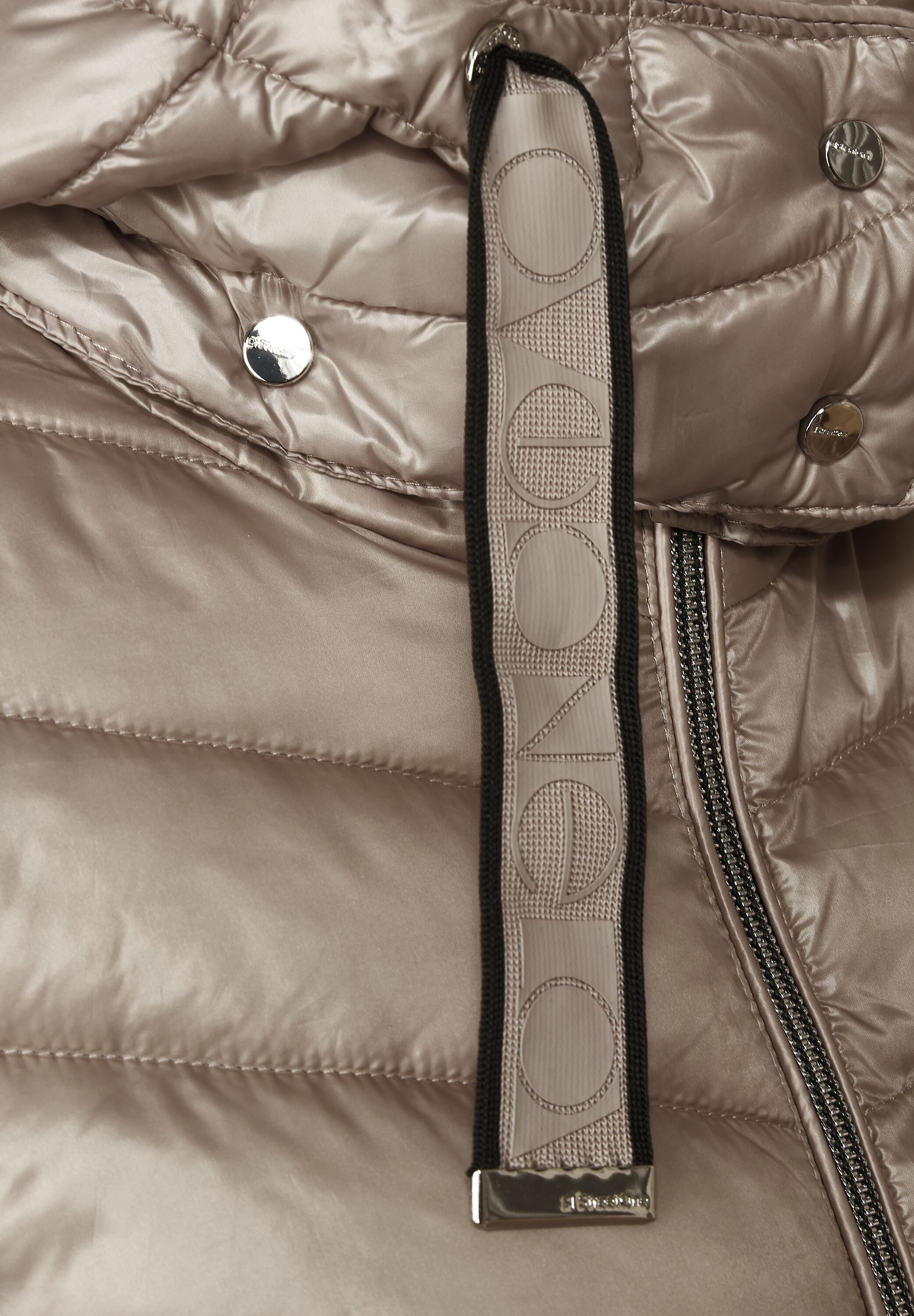 STREET ONE Steppjacke, mit Kapuze, mit abnehmbarer Kapuze