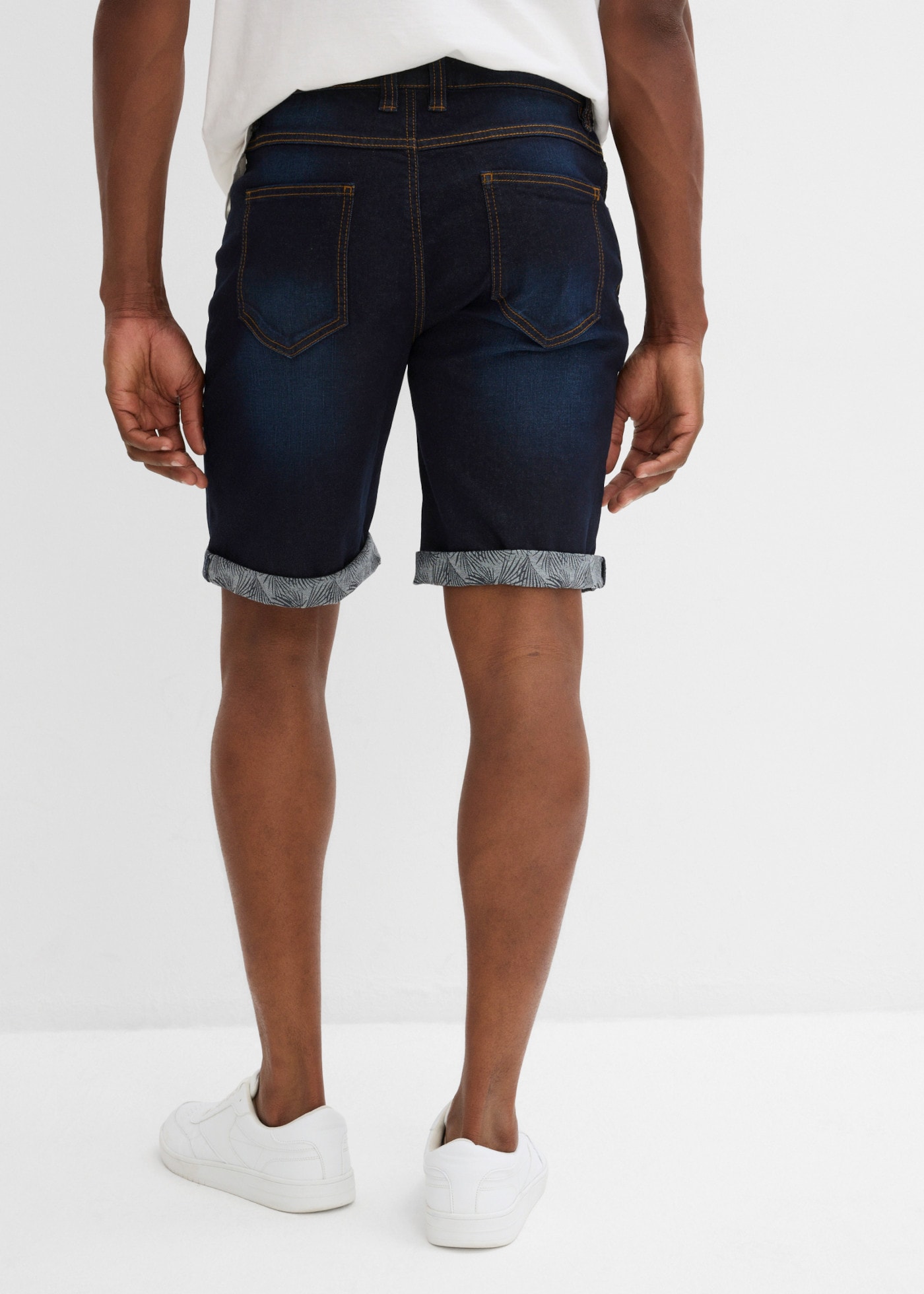 bonprix Bermudas  aus Baumwolle und Elasthan, mit Stretch-Material, reguläre Passform
