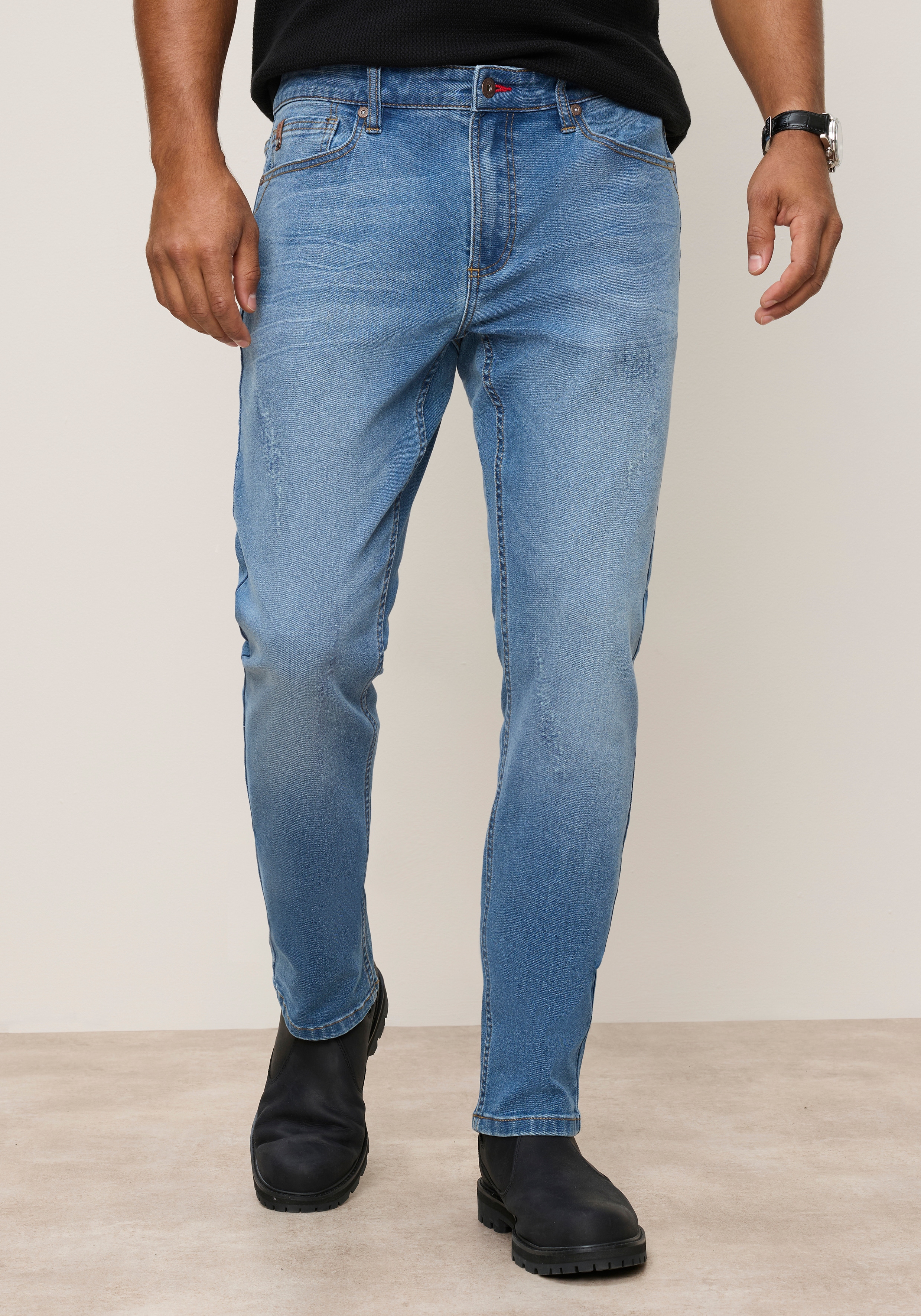 Bruno Banani Slim-fit-Jeans "Liam" mit schmaler Beinform, niedrige Leibhöhe, in 32 und 34 Inch