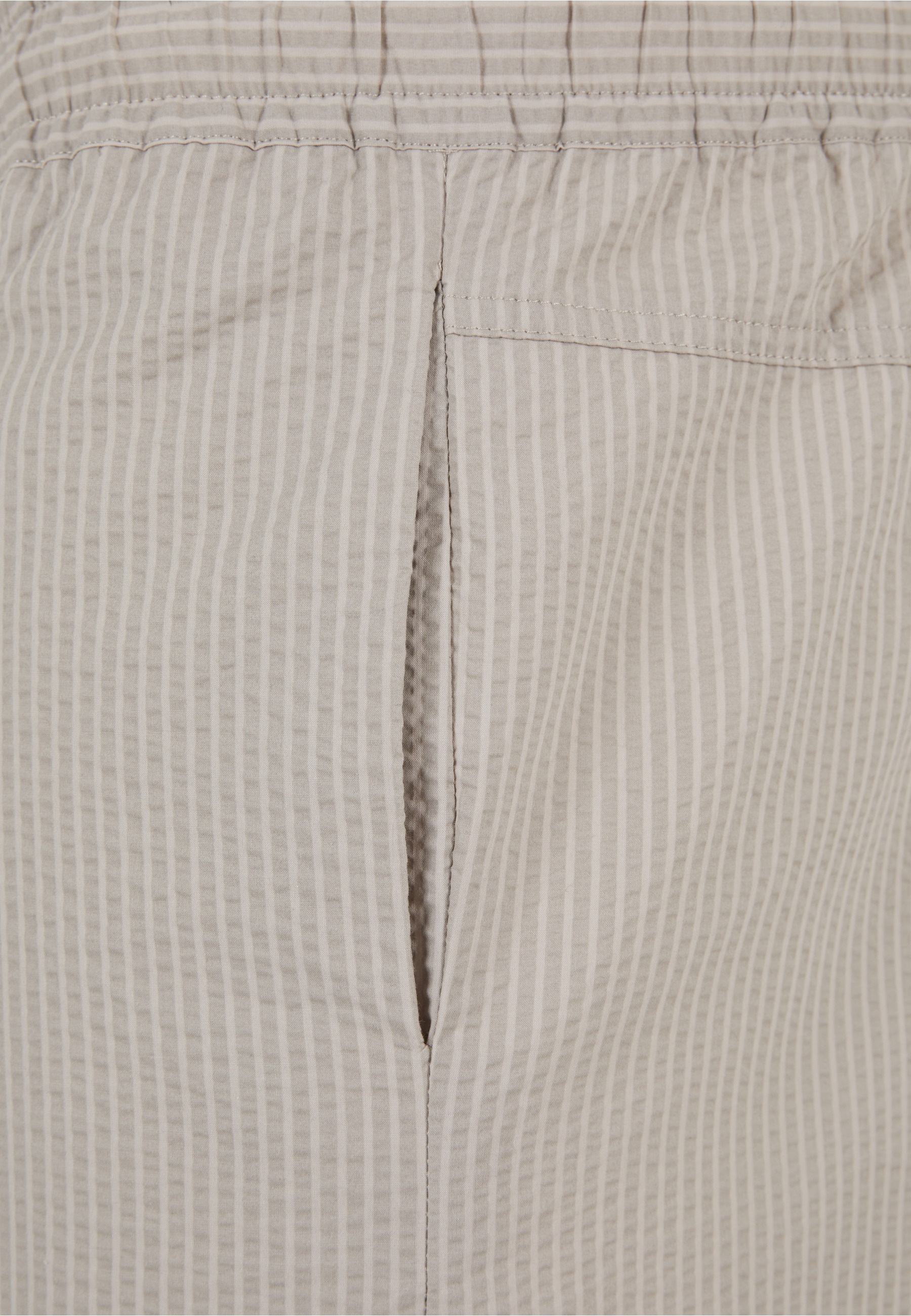 Thumbnail - URBAN CLASSICS Shorts "Urban Classics Herren Basic Seersucker Shorts"