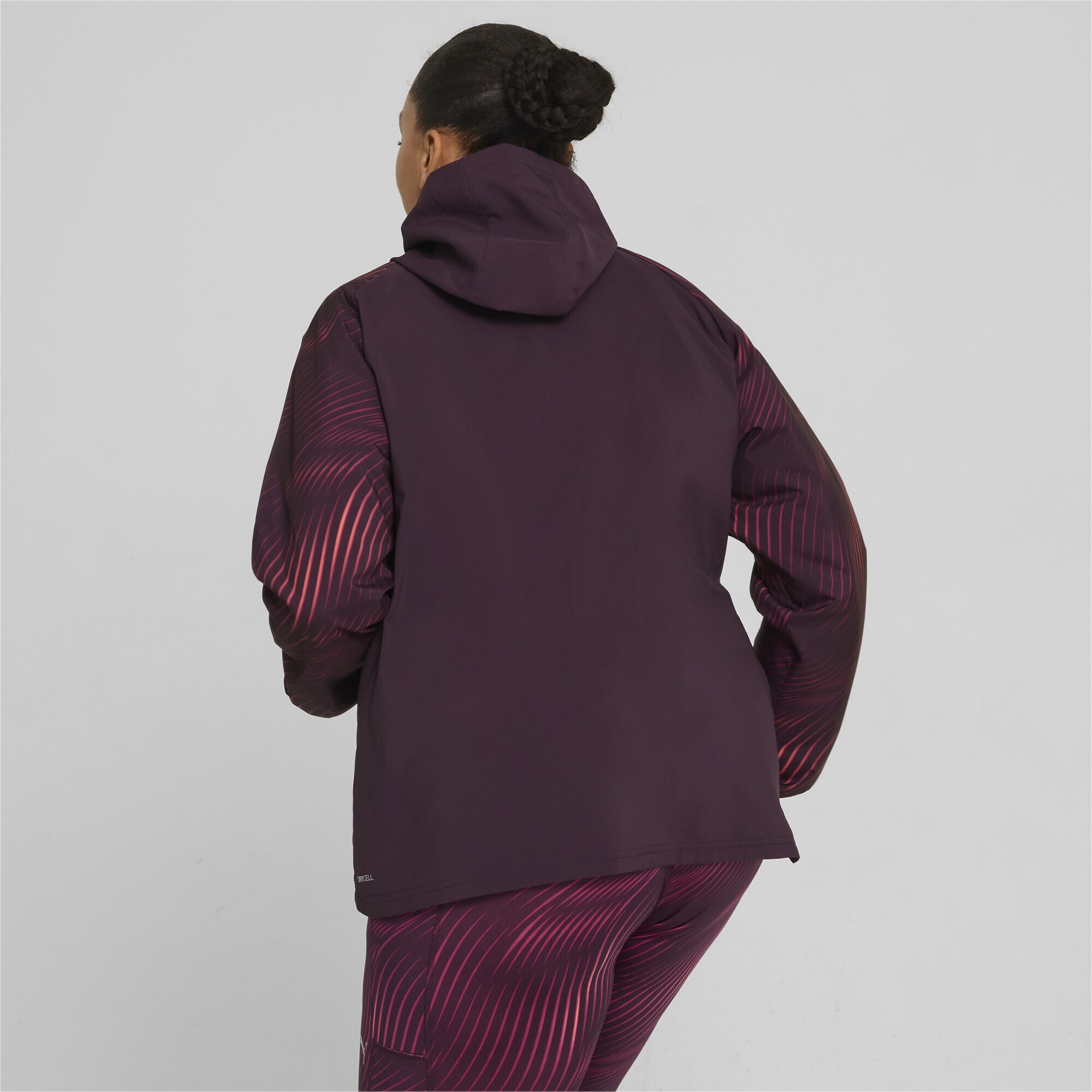 PUMA Laufjacke »Favourite Velocity Printed Woven Laufjacke Damen«