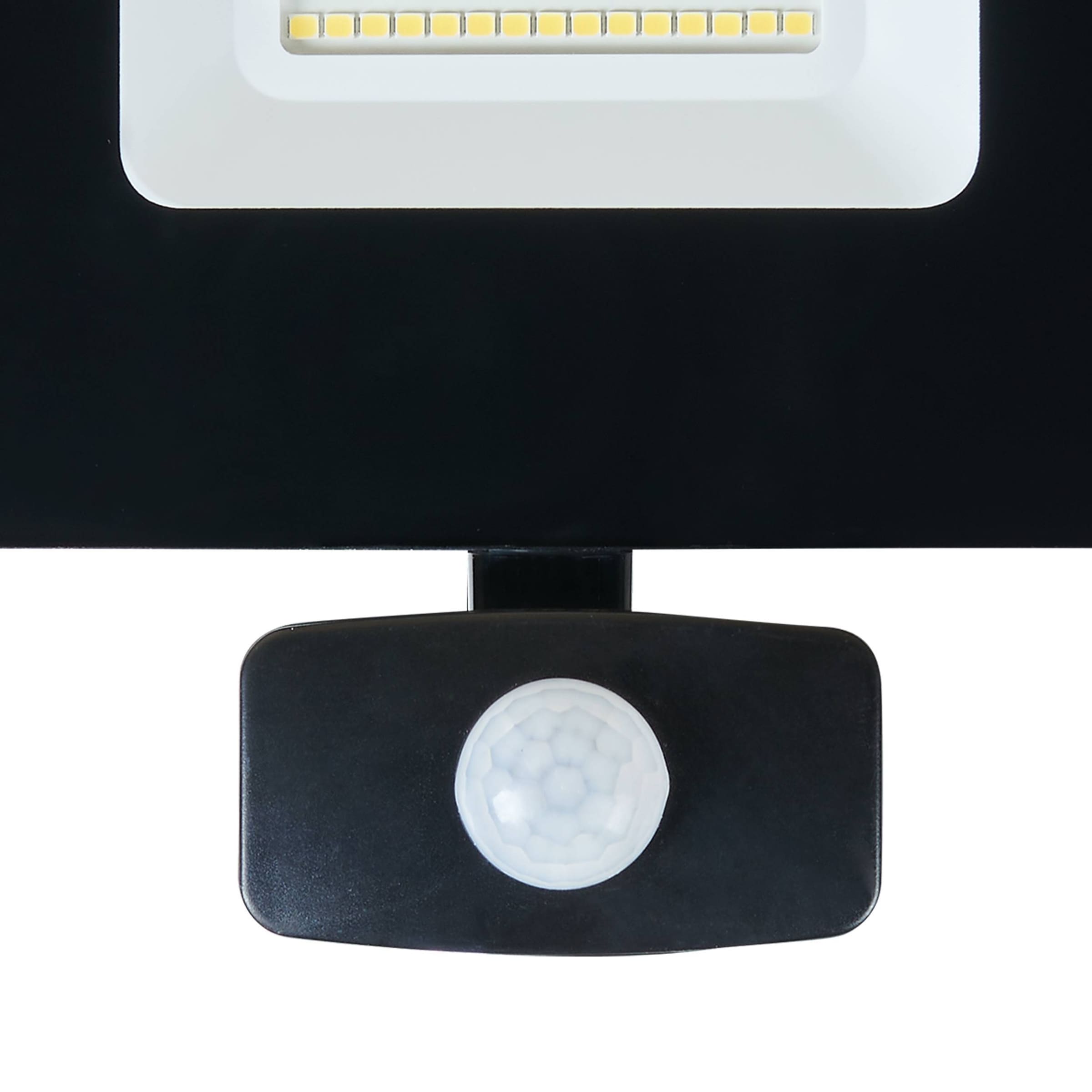EGLO Wandleuchte »Faedo 3, Außen-Strahler, Außenleuchte, Wandstrahler, IP44, Lampe« LED-Modul 1 Stk. Kaltweiß Wand-/Deckenleuchte - L20,5 x H20 x AL5 cm - schwarz - 53W inkl.