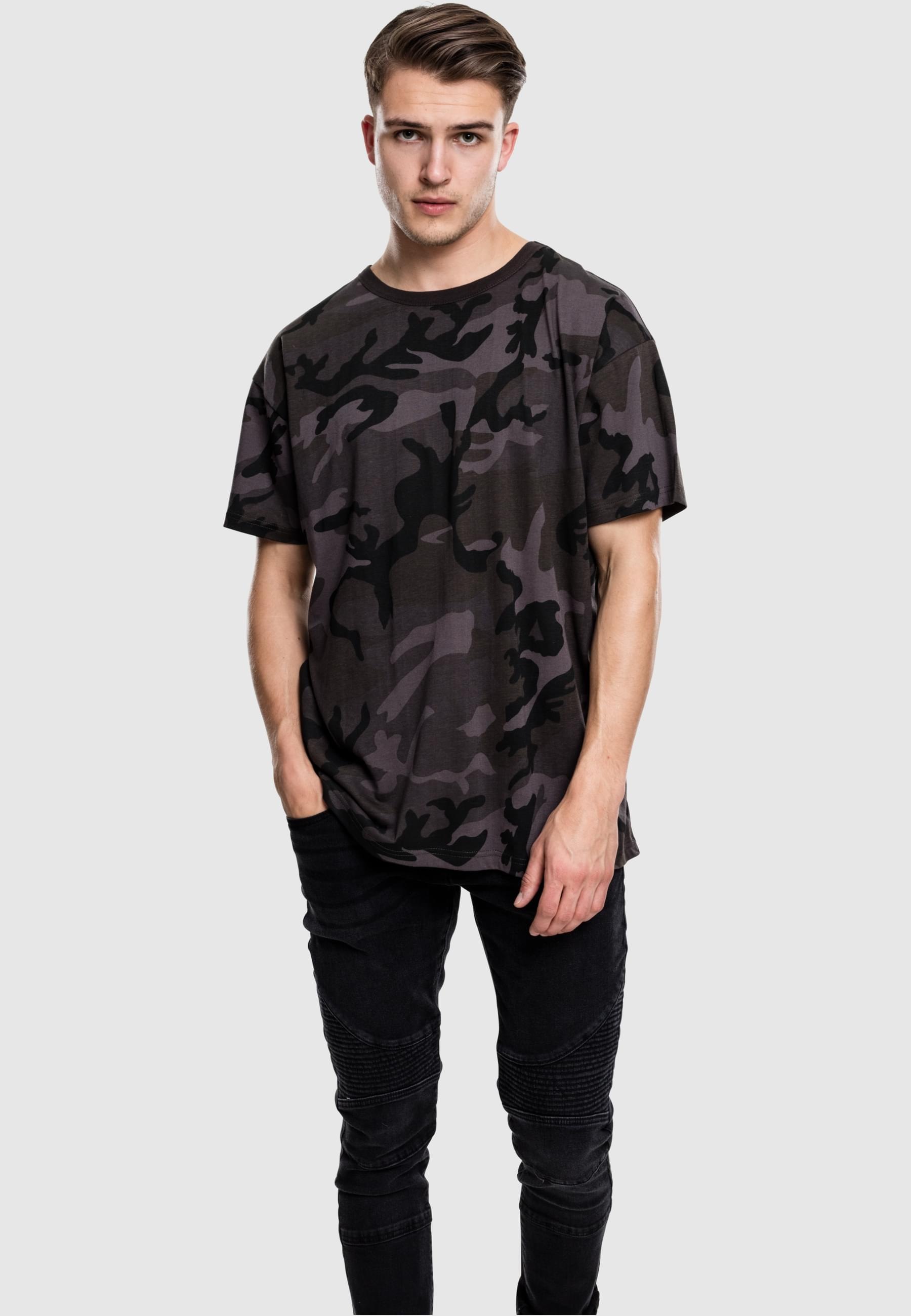 URBAN CLASSICS Kurzarmshirt »Urban Classics Herren Camo Oversized Tee«, (1 tlg.)