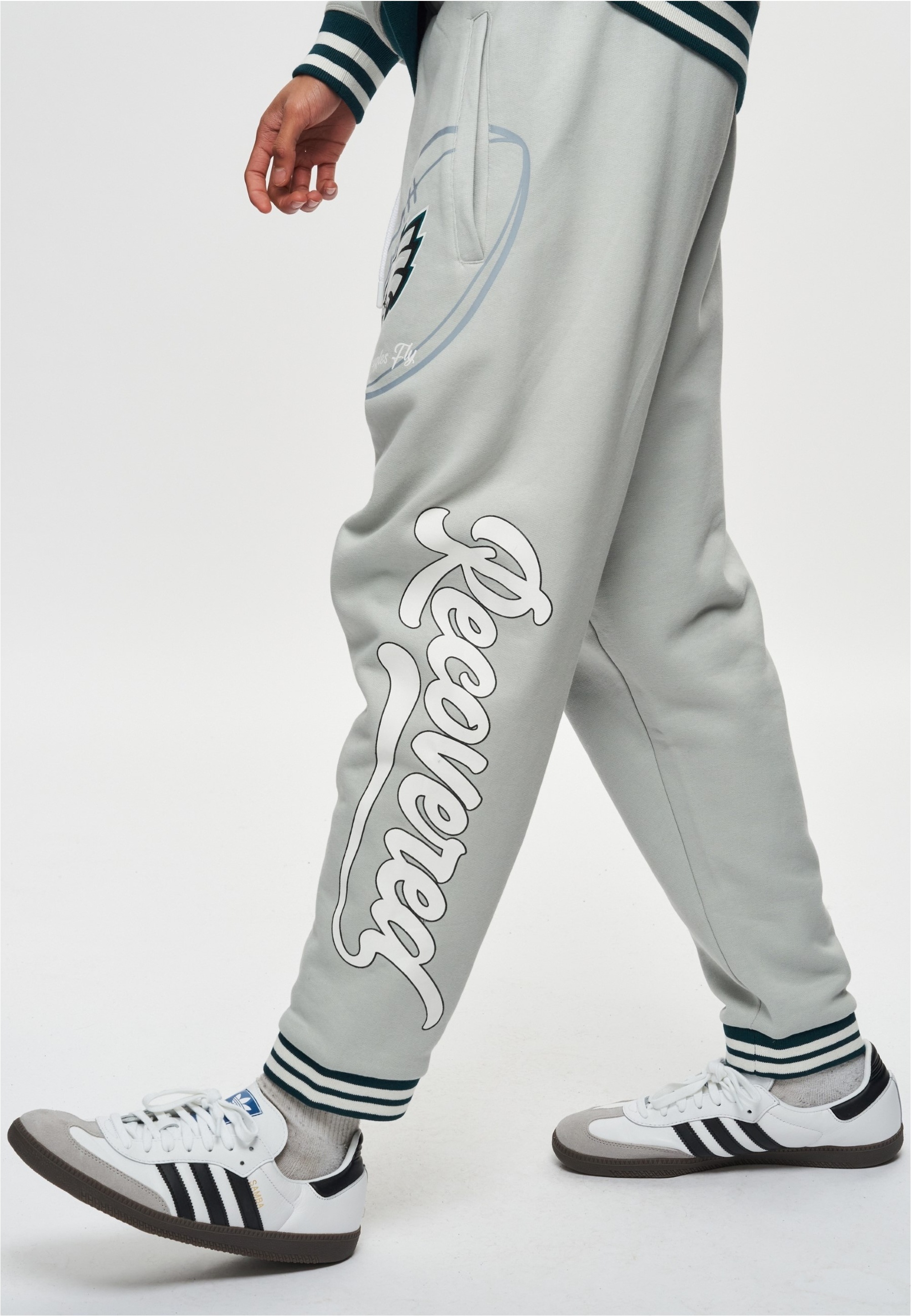 Recovered Sweathose »NFL Eagles Fly«, für alle Fans der Philadelphia Eagles