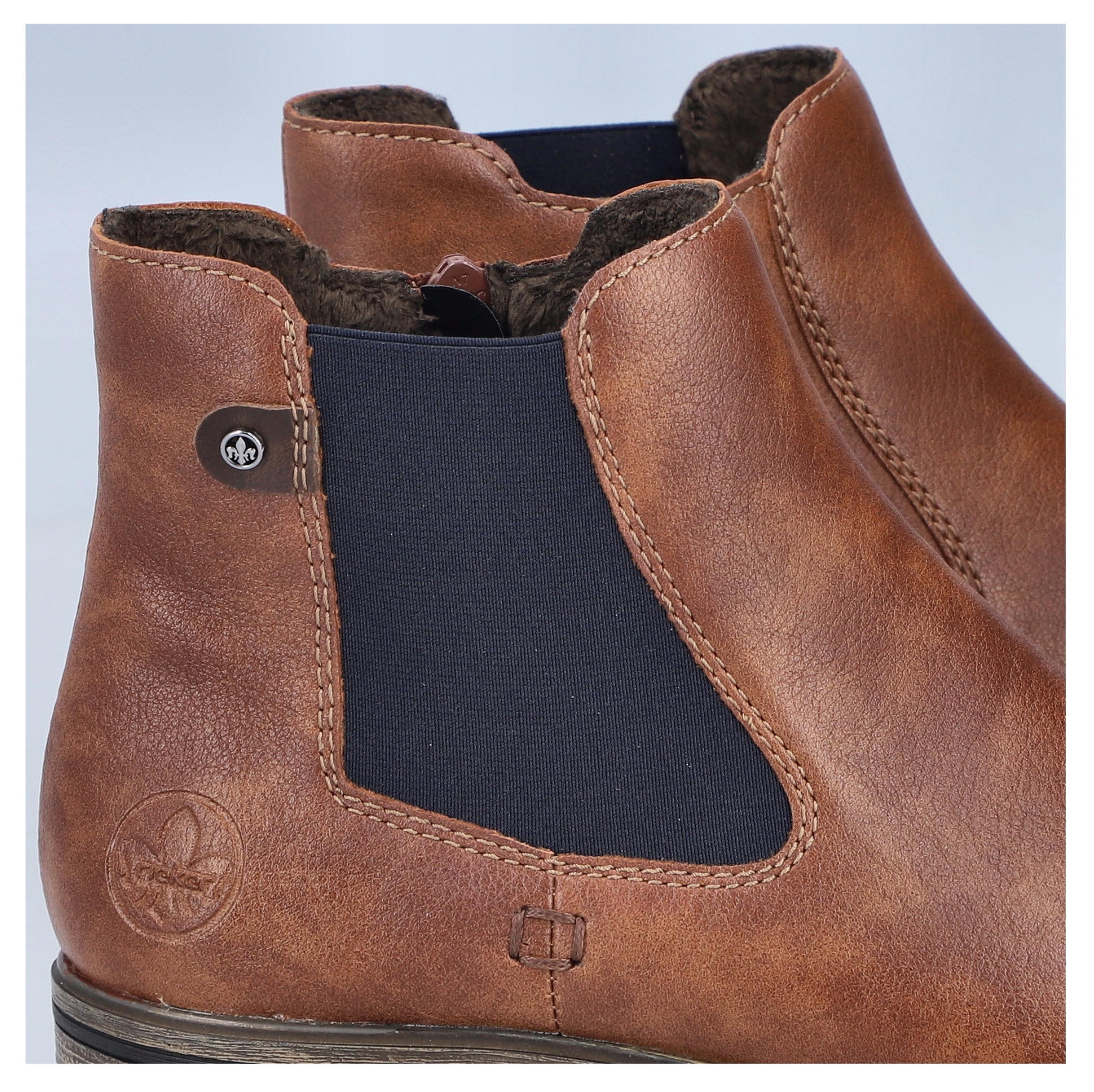 Rieker Chelseaboots, Schlupfboots, Stiefelette, Blockabsatz, mit wärmendem Textilfutter