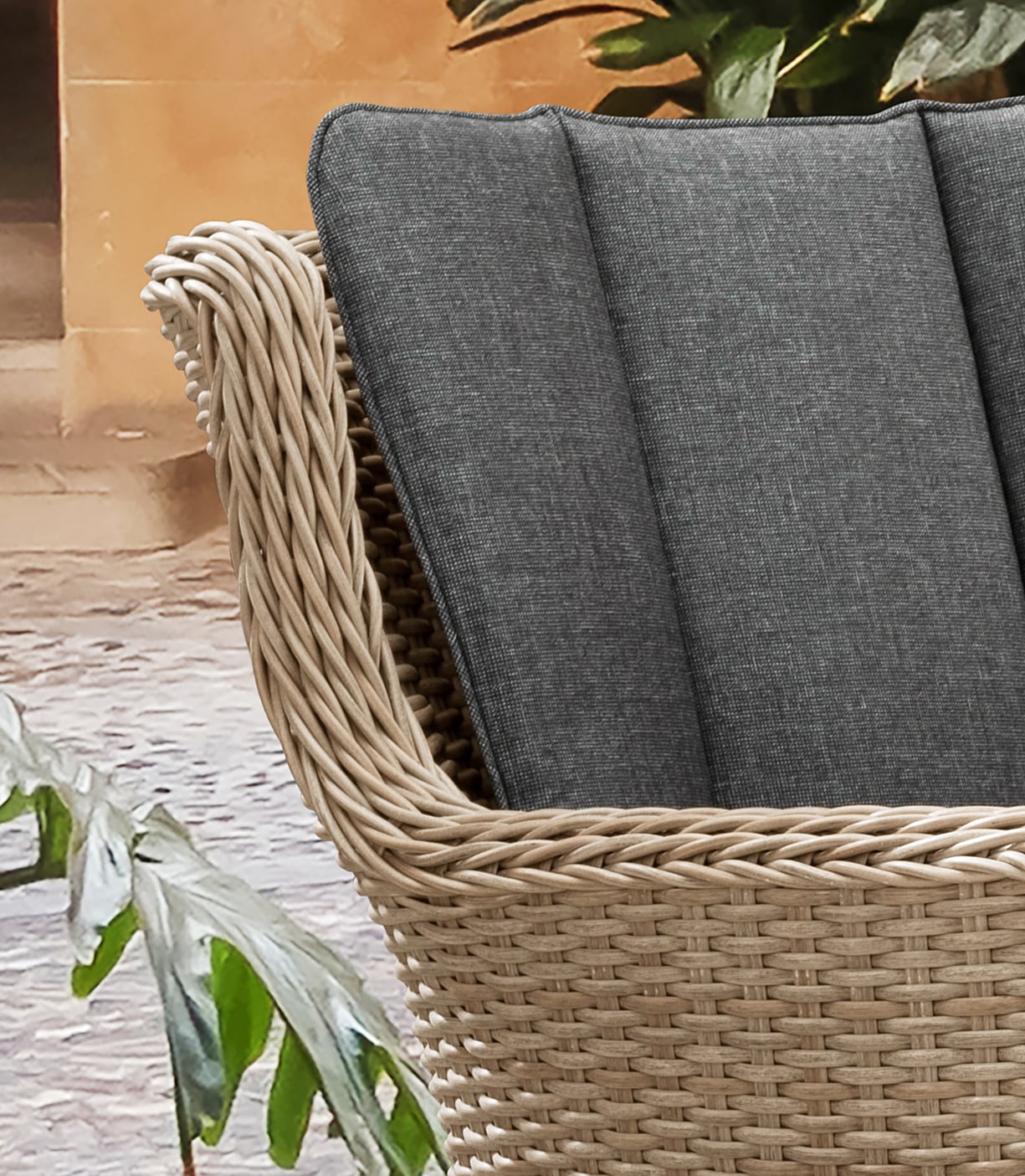 Destiny Garten-Essgruppe »LUNA«, (Set, 14 tlg., 4x Sessel, 1x Tisch Ø 150x75cm mit Drehteller, inkl. Auflagen), Aluminium, Polyrattan
