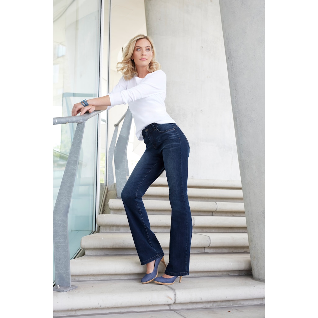 H.I.S Bootcut-Jeans »High-Waist«, wassersparende Produktion durch OZON WASH