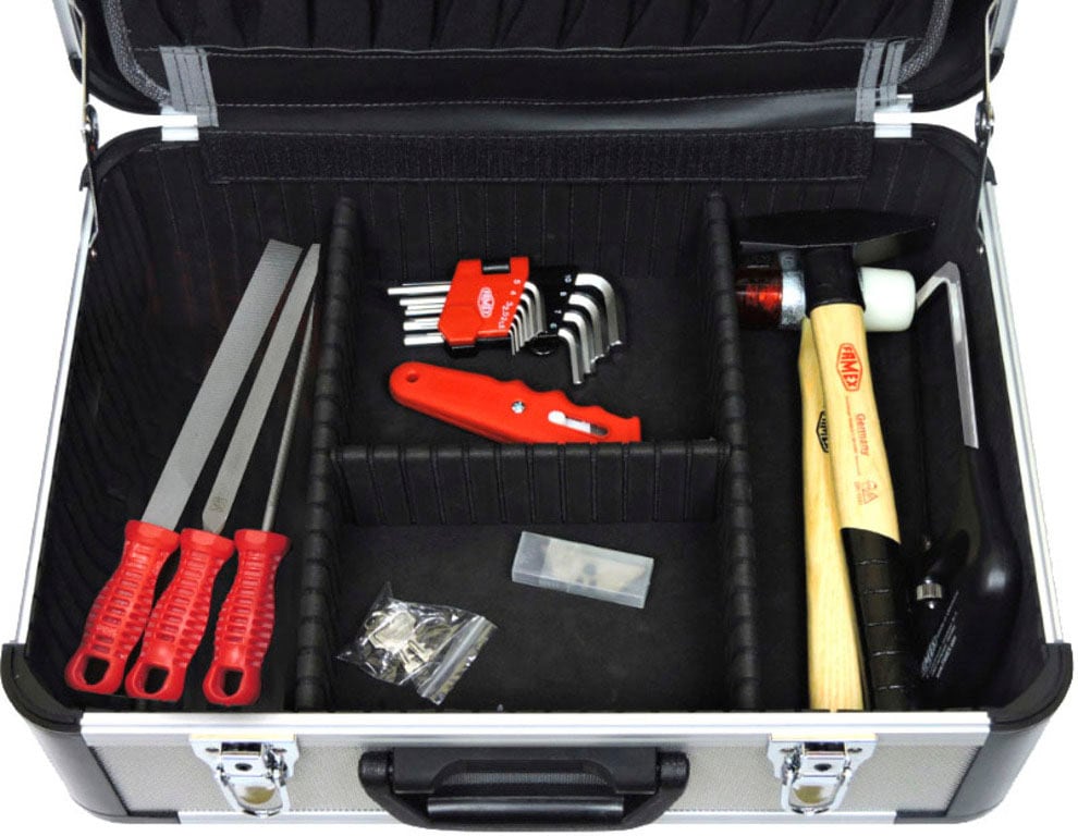 FAMEX Werkzeugset »420-88 - PROFESSIONAL«, Alu-Werkzeugkoffer, Kapazität 30 kg, Platz für weitere Werkzeuge